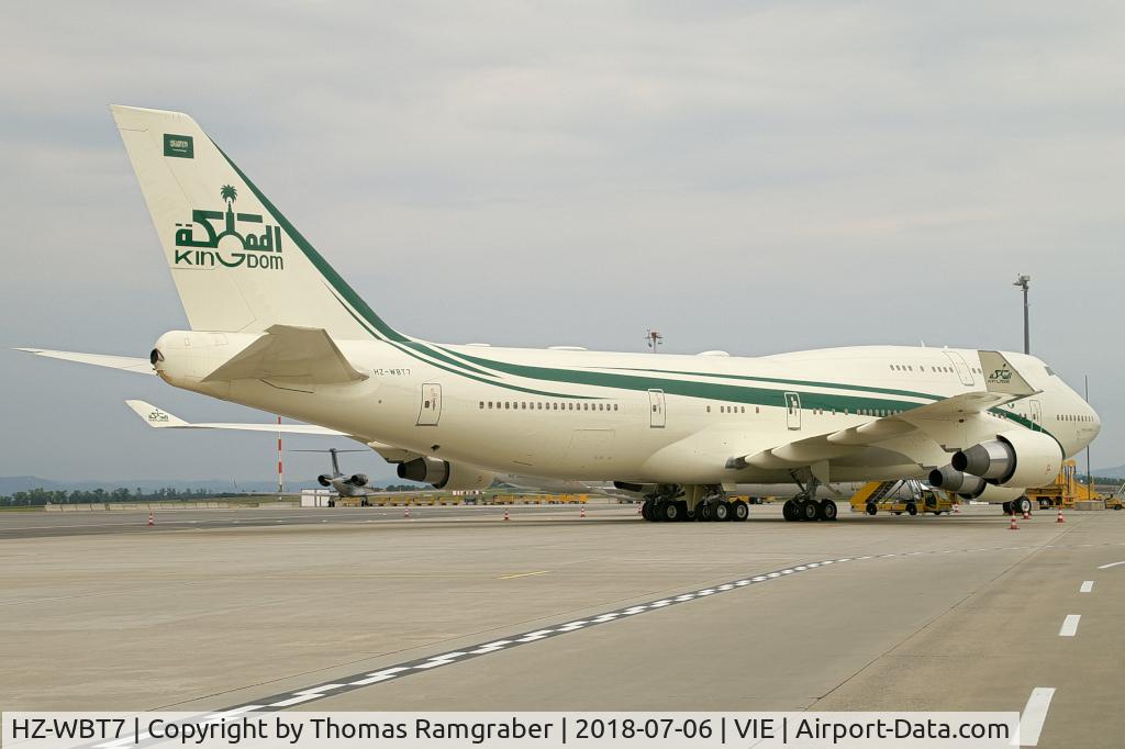 HZ-WBT7, 1992 Boeing 747-4J6 C/N 25880, Kingdom Holding Boeing 747-400