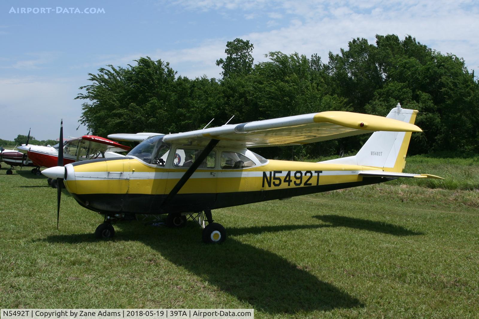 N5492T, 1964 Cessna 172E C/N 17251392, At the 2018 Flying Tigers fly-in - Paris, TX