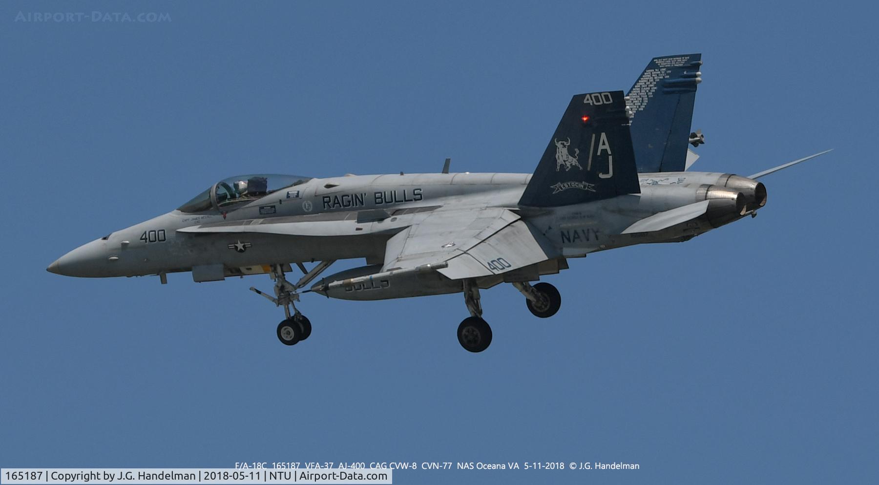 165187, McDonnell Douglas F/A-18C Hornet C/N 1321/C412, On dog leg.