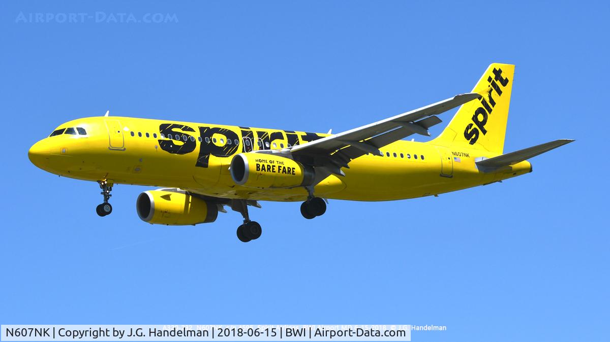 N607NK, 2011 Airbus A320-232 C/N 4595, On final.