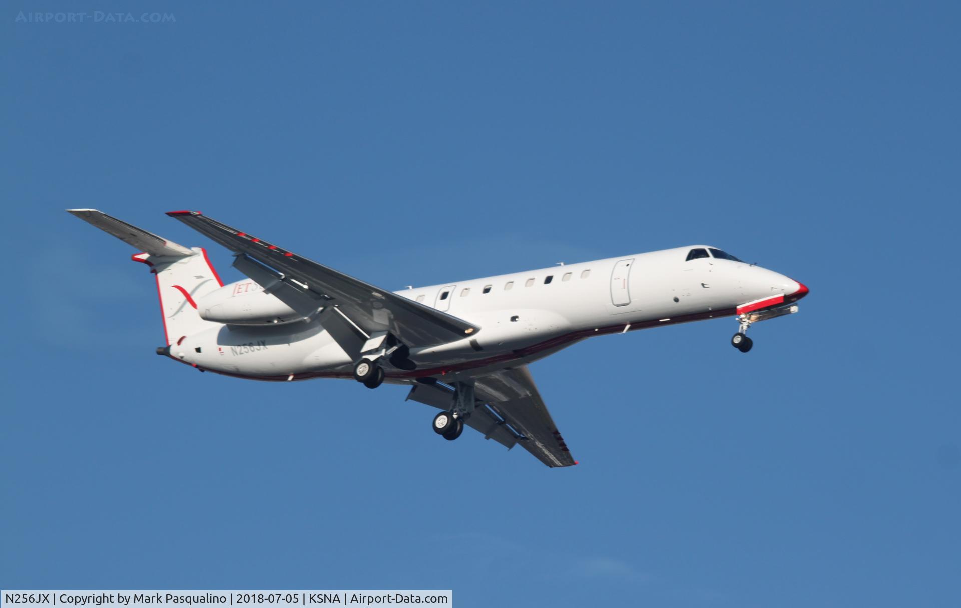 N256JX, 2000 Embraer ERJ-135LR (EMB-135LR) C/N 145211, EMB-135LR