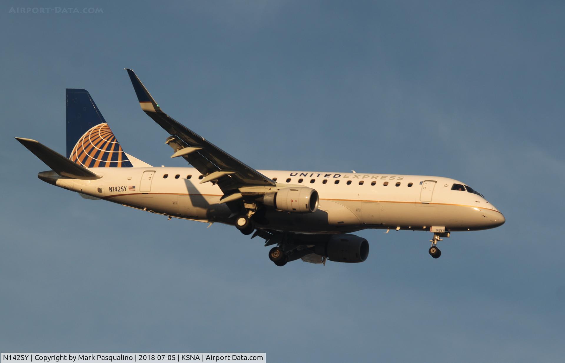 N142SY, 2015 Embraer 175LR (ERJ-170-200LR) C/N 17000475, ERJ 170-200 LR