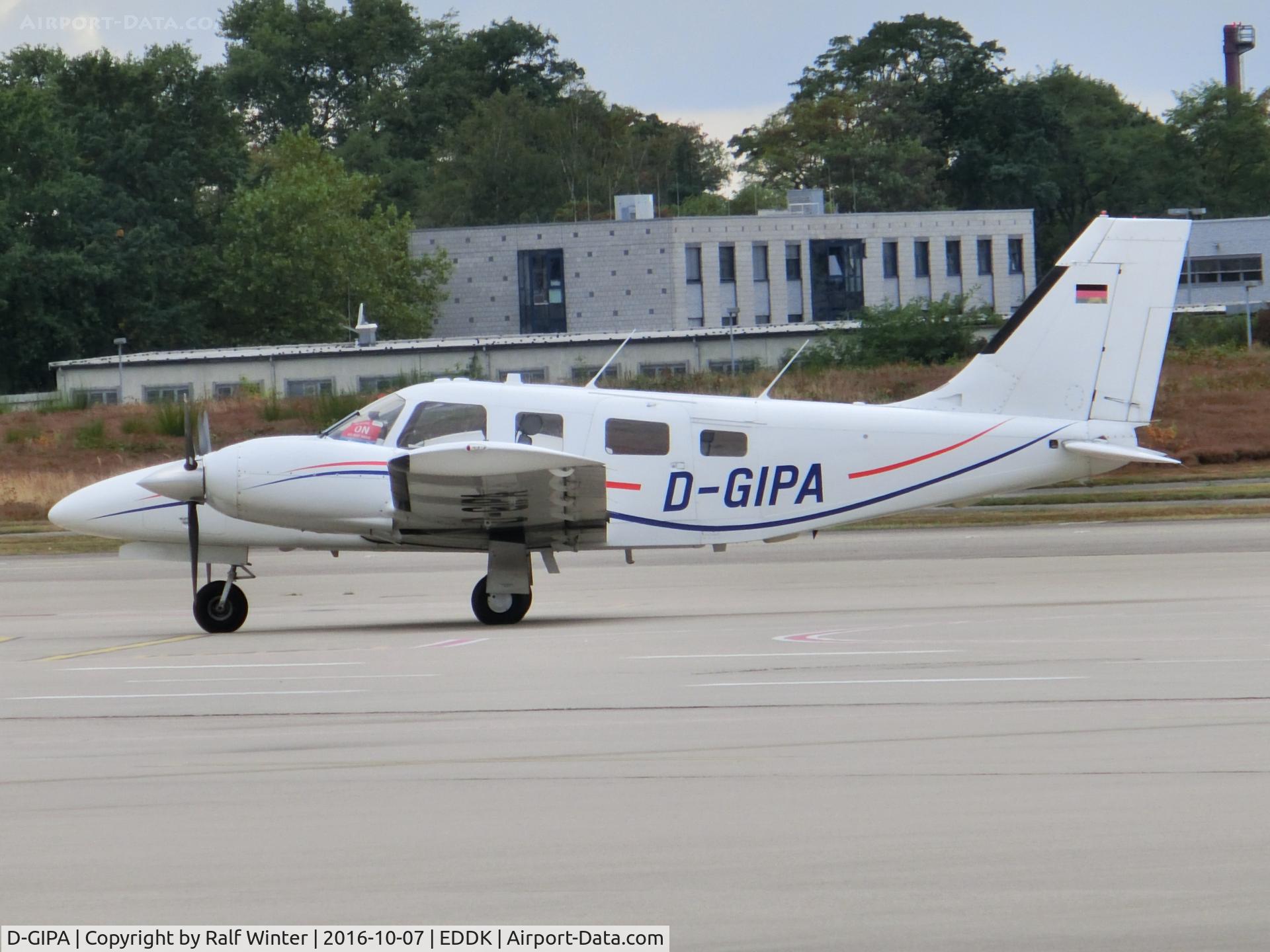 D-GIPA, Piper PA-34-220T Seneca V C/N 34-49048, Piper PA-34-220T Seneca III - Smudo - 3433159 - D-GIPA - 07.10.2016 - CGN