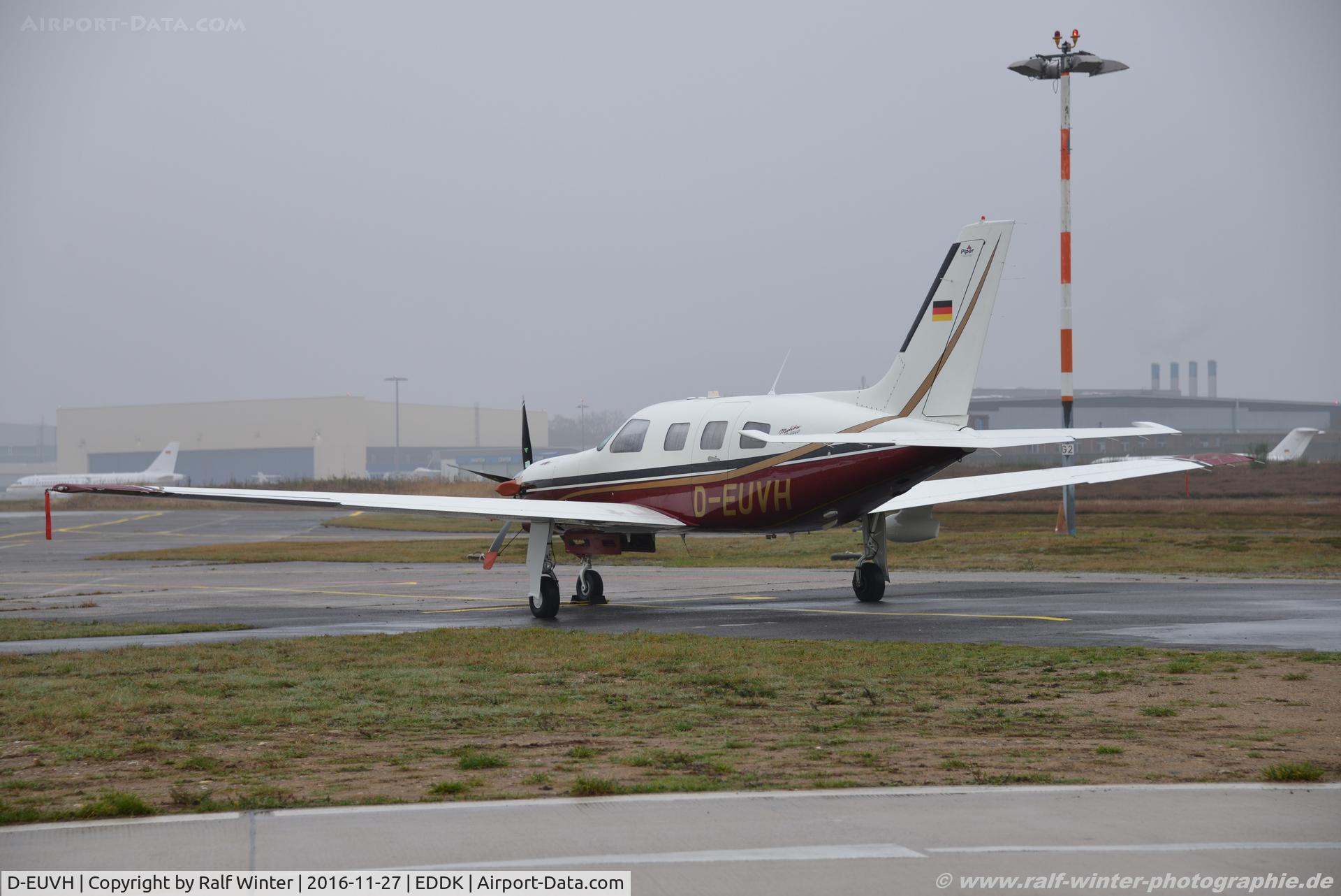 D-EUVH, Piper PA-46-350P JetPROP DLX Malibu Mirage C/N 4636345, Piper PA-46-350P Jetprop DLX - Private - 4636345 - D-EUVH - 27.11.2016 - CGN
