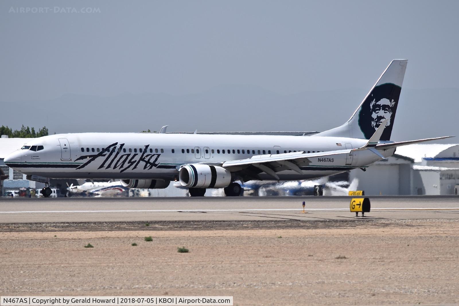 N467AS, 2014 Boeing 737-990/ER C/N 36362, Landing roll out on RWY 10R.