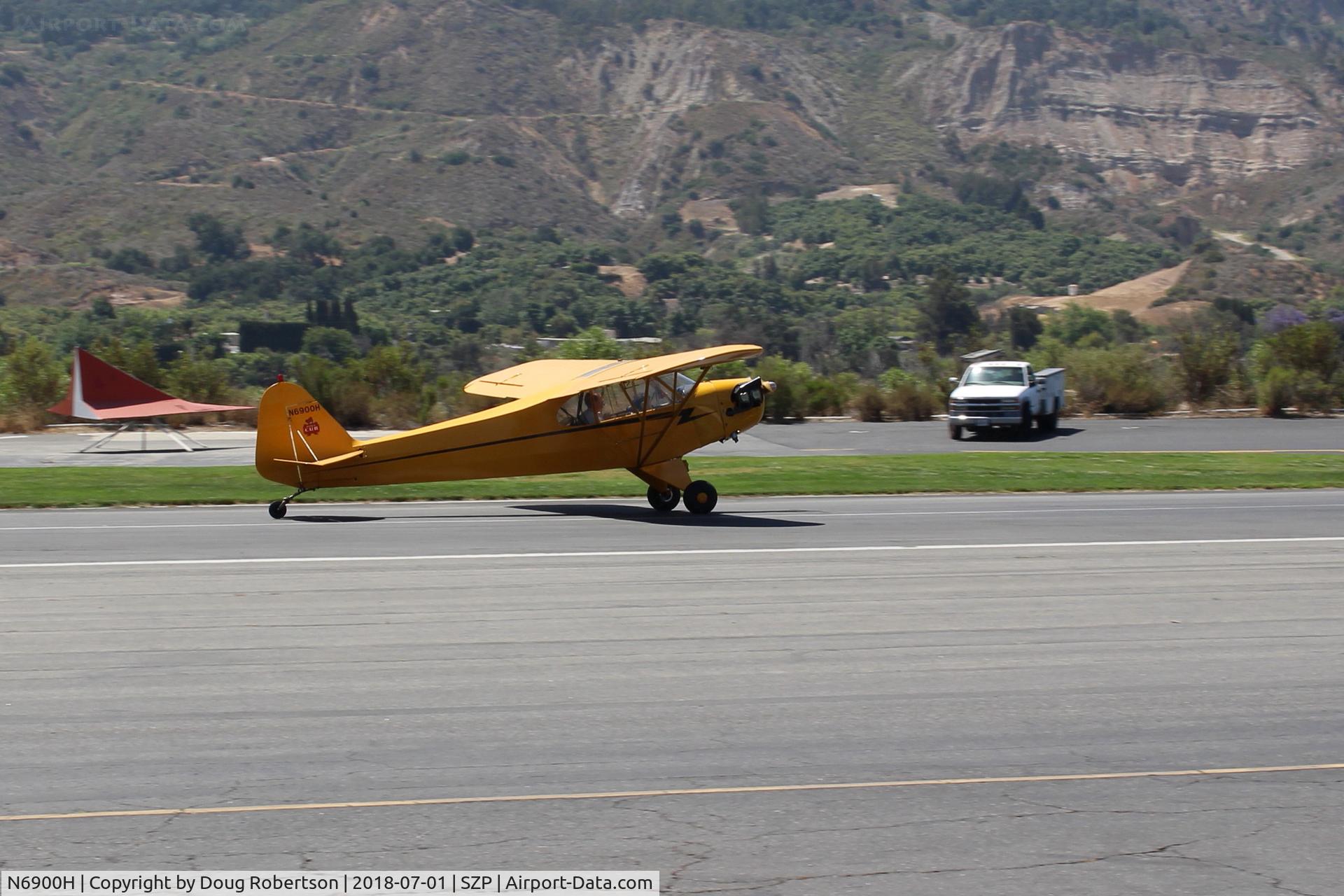 N6900H, 1946 Piper J3C-65 Cub Cub C/N 20129, 1946 Piper J3C-65 CUB, Lycoming O-290 135 Hp upgrade, landing roll Rwy 22