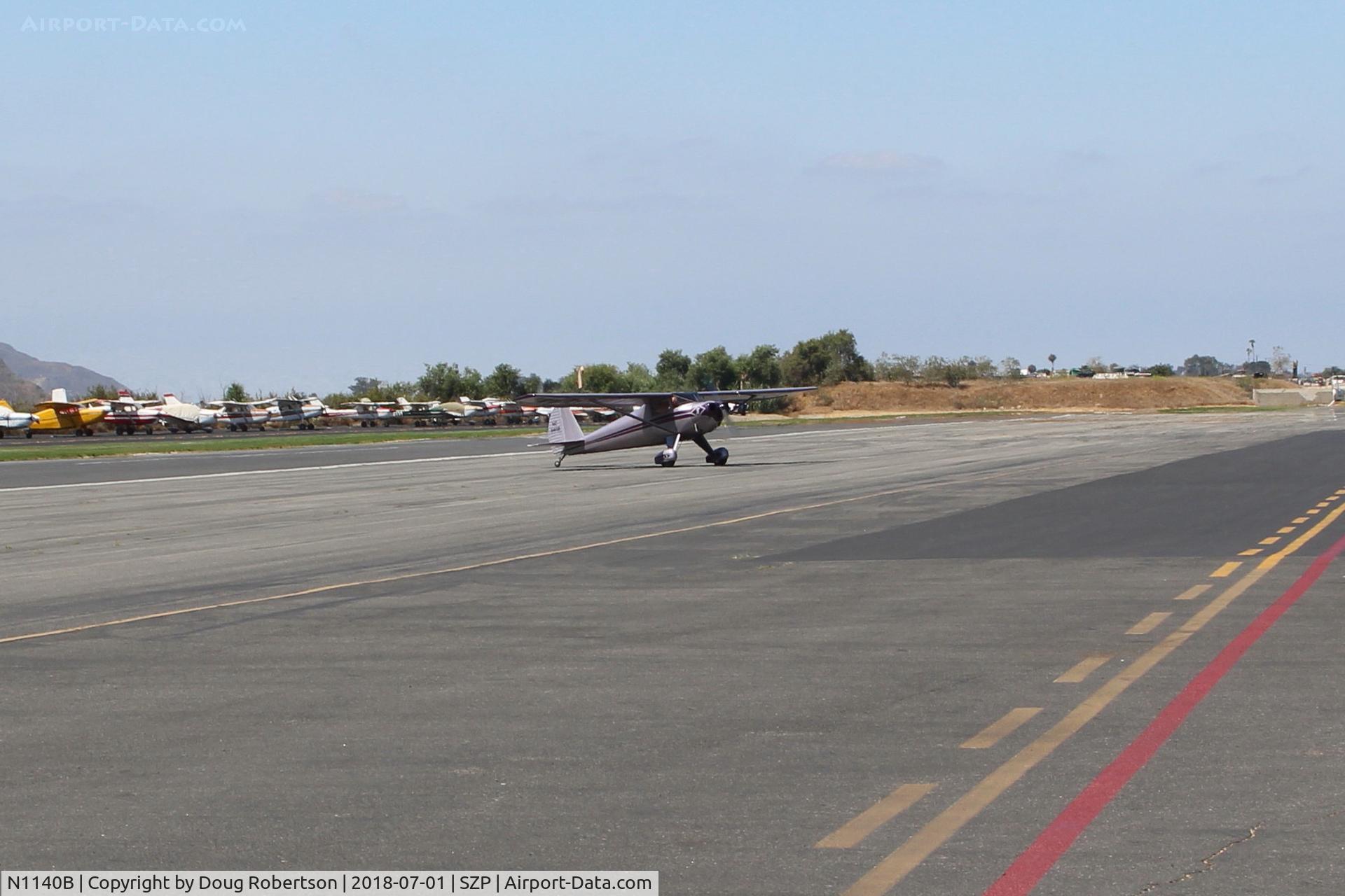 N1140B, 1947 Luscombe 8A C/N 5767, 1947 Luscombe 8A, Continental A&C65 65 Hp, taxi off the active