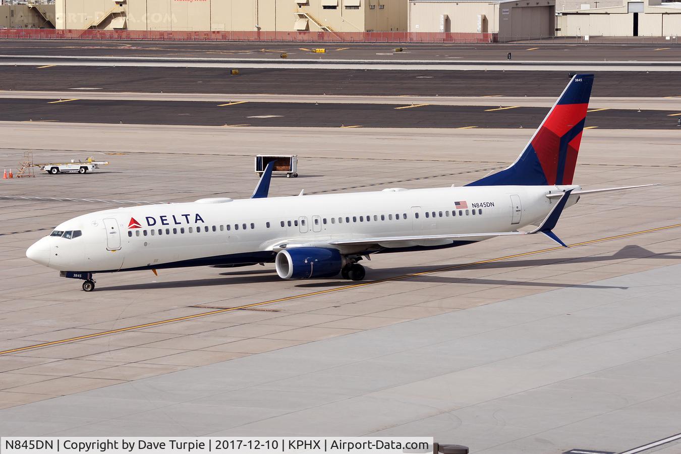 N845DN, 2015 Boeing 737-932/ER C/N 31956, No comment.