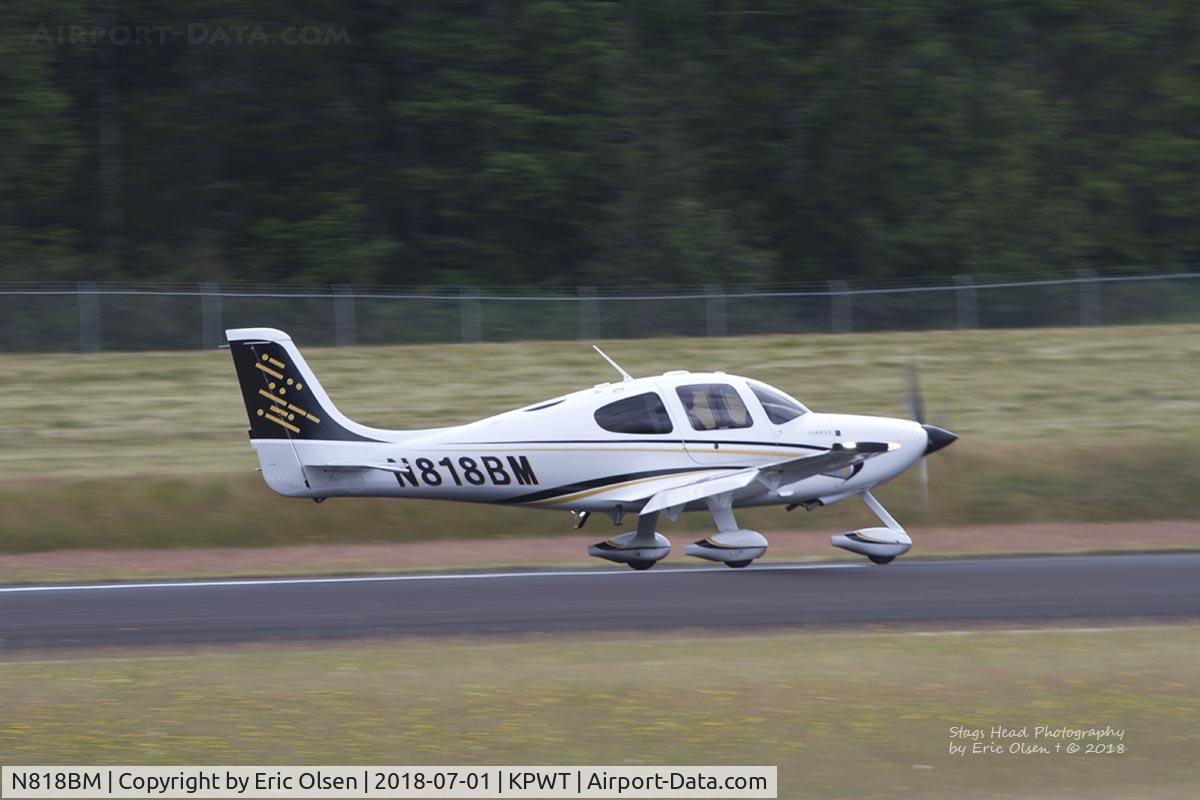 N818BM, 2004 Cirrus SR22 C/N 0888, SR22 at Bremerton