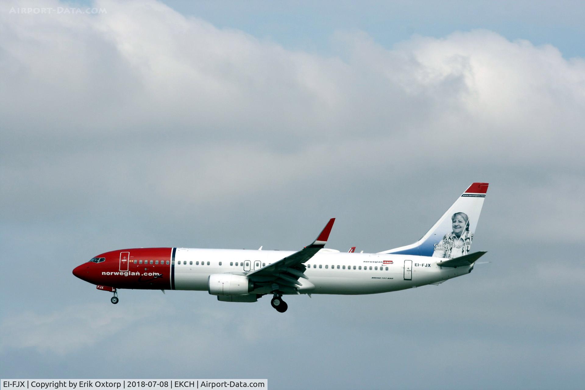 EI-FJX, 2016 Boeing 737-8JP C/N 42271, EI-FJX landing rw 22L