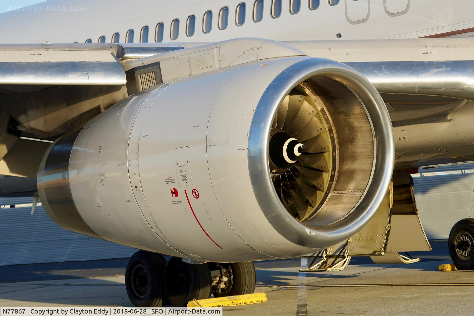 N77867, 2002 Boeing 757-33N C/N 32592, SFO 2018.