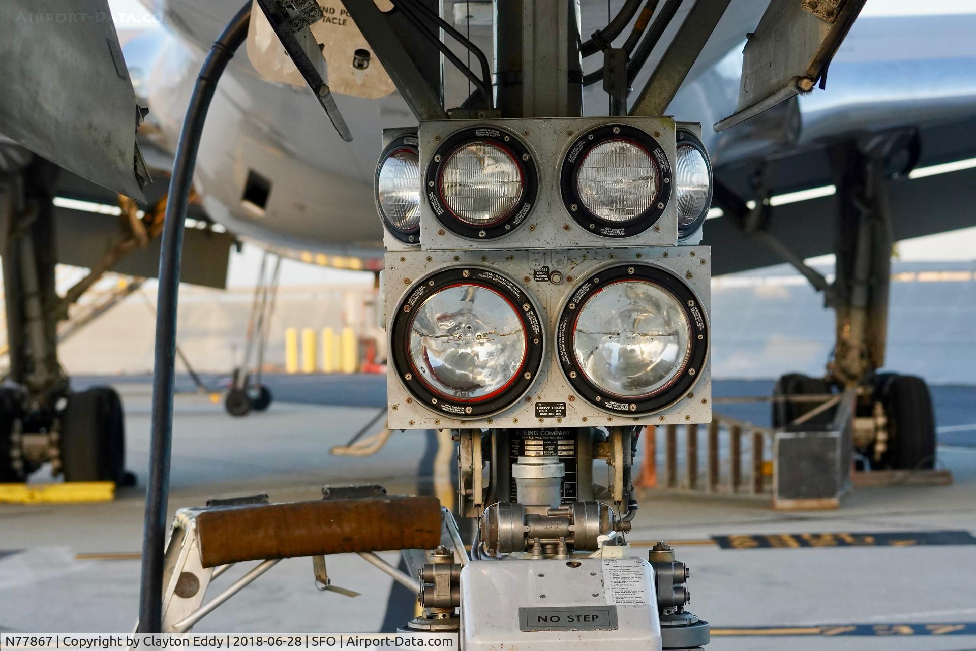 N77867, 2002 Boeing 757-33N C/N 32592, Nose wheel landing and taxi lights. SFO. 2018.