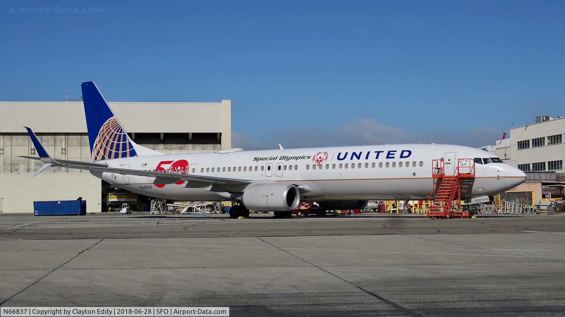 N66837, 2014 Boeing 737-924/ER C/N 60122, SFO 2018.