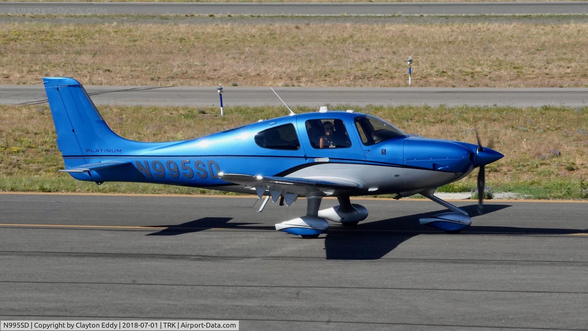 N995SD, 2017 Cirrus SR22T C/N 1653, Truckee Airport California 2018.