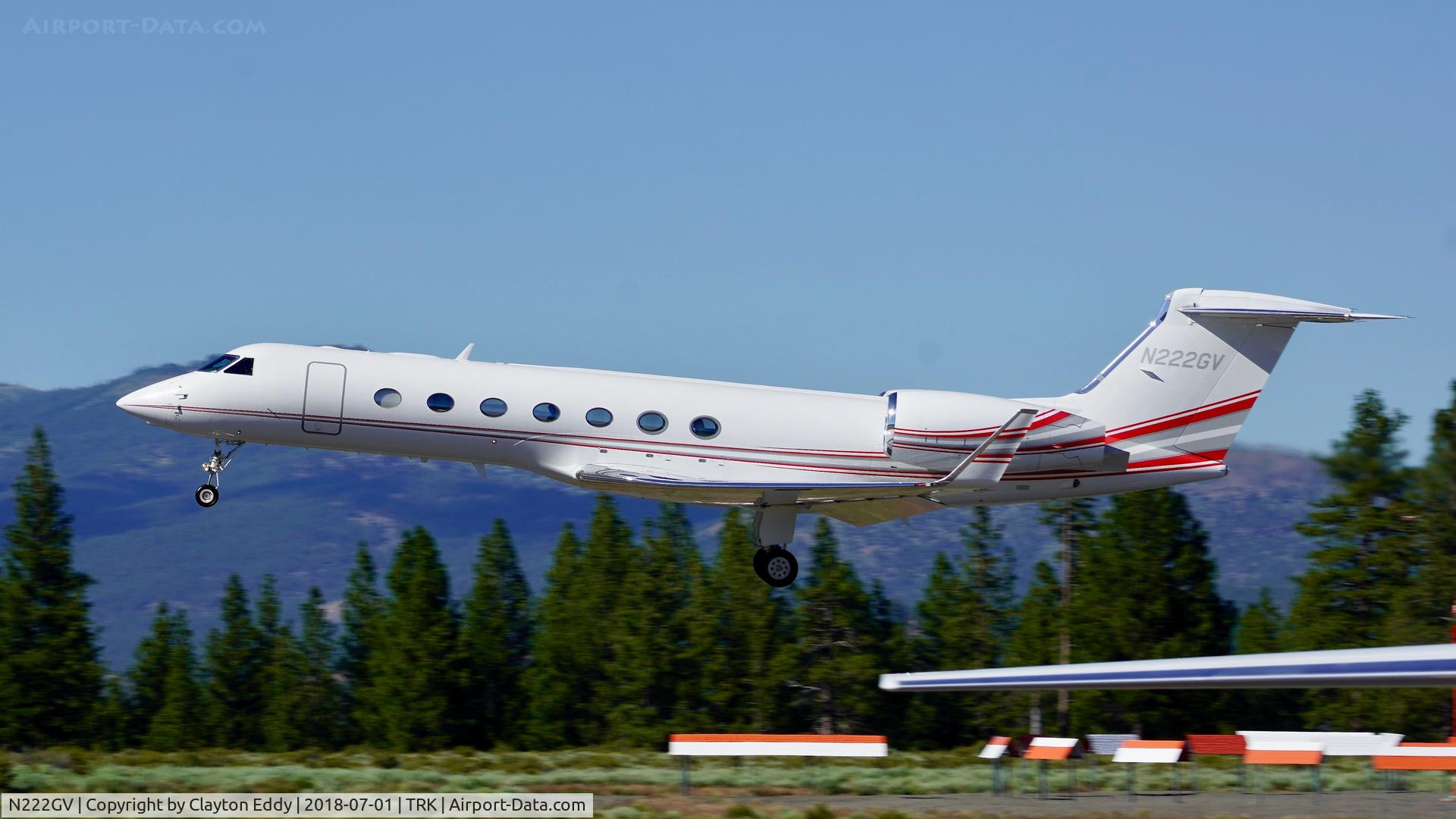 N222GV, 2008 Gulfstream Aerospace GV-SP (G550) C/N 5222, Departing Truckee Airport California 2018.