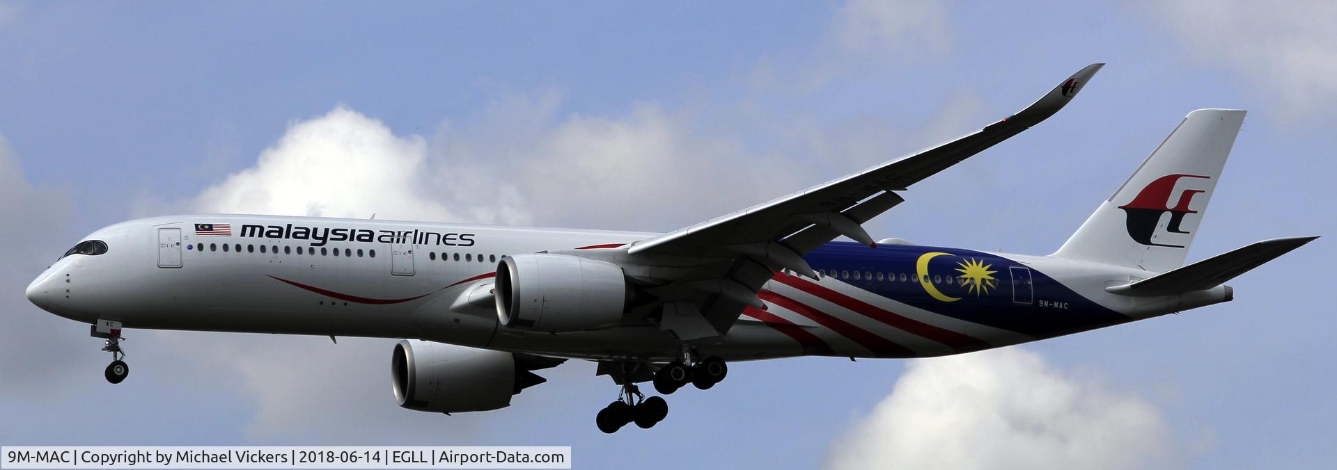 9M-MAC, 2017 Airbus A350-941 C/N 165, LANDING RUNWAY 27L