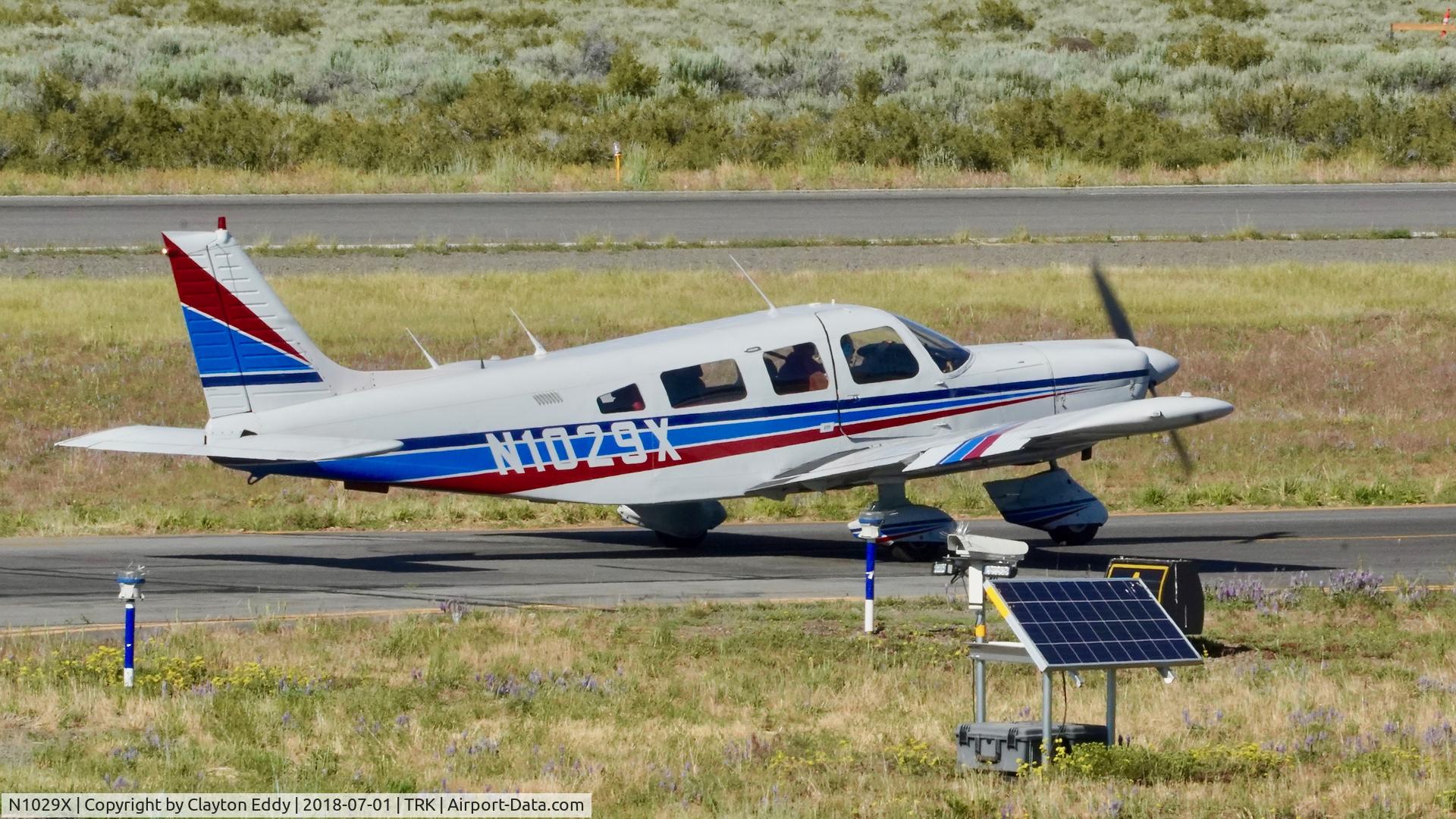 N1029X, 1975 Piper PA-32-300 Cherokee Six C/N 32-7540181, Truckee Airport California 2018.