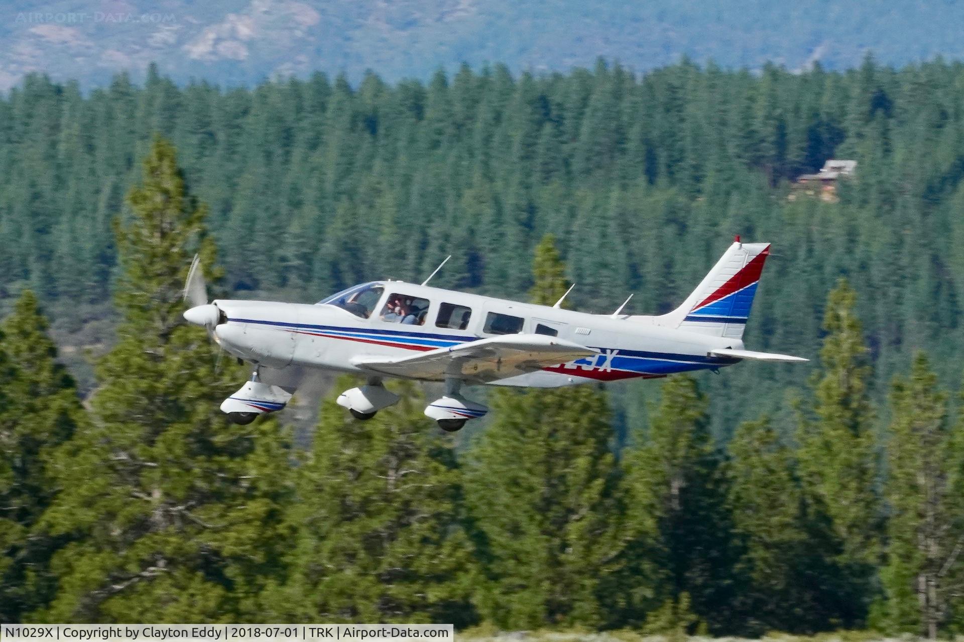 N1029X, 1975 Piper PA-32-300 Cherokee Six C/N 32-7540181, Truckee Airport California 2018.