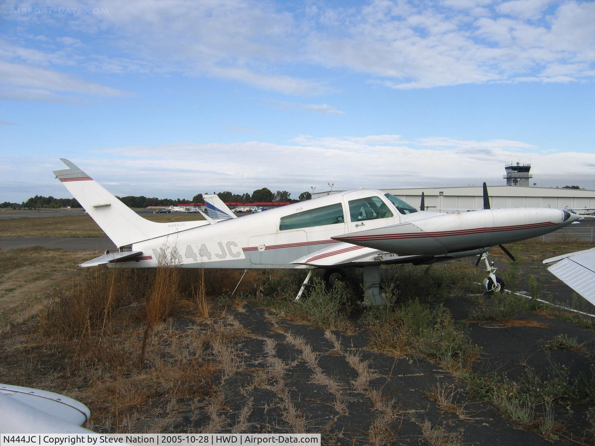 N444JC, 1968 Cessna 310N C/N 310N-0039, 1968 Cessna 310N semi-derelict at Hayward, CA