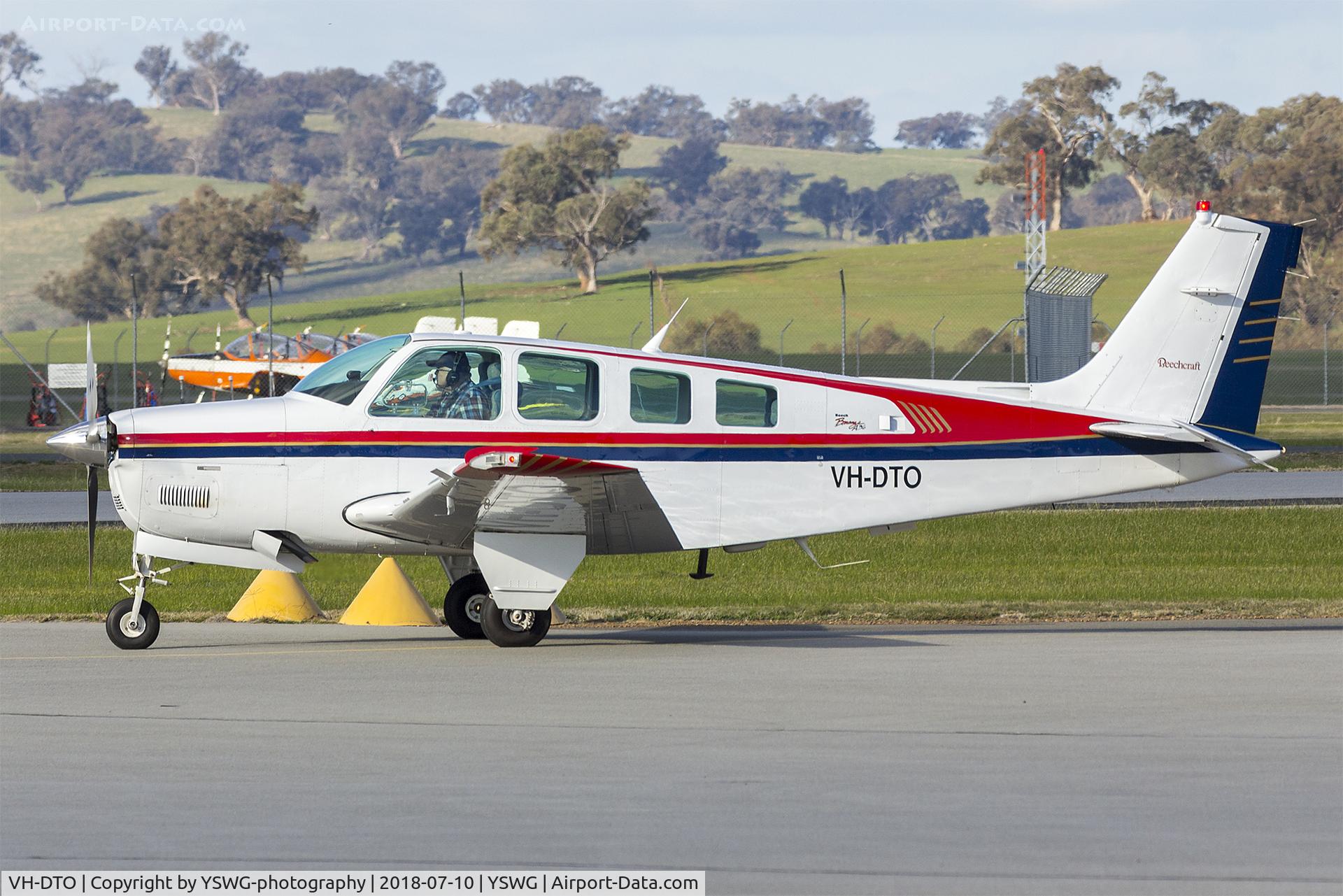 VH-DTO, 1997 Raytheon Aircraft Company A36 Bonanza C/N E-3131, Beech A36 Bonanza (VH-DTO) at Wagga Wagga Airport