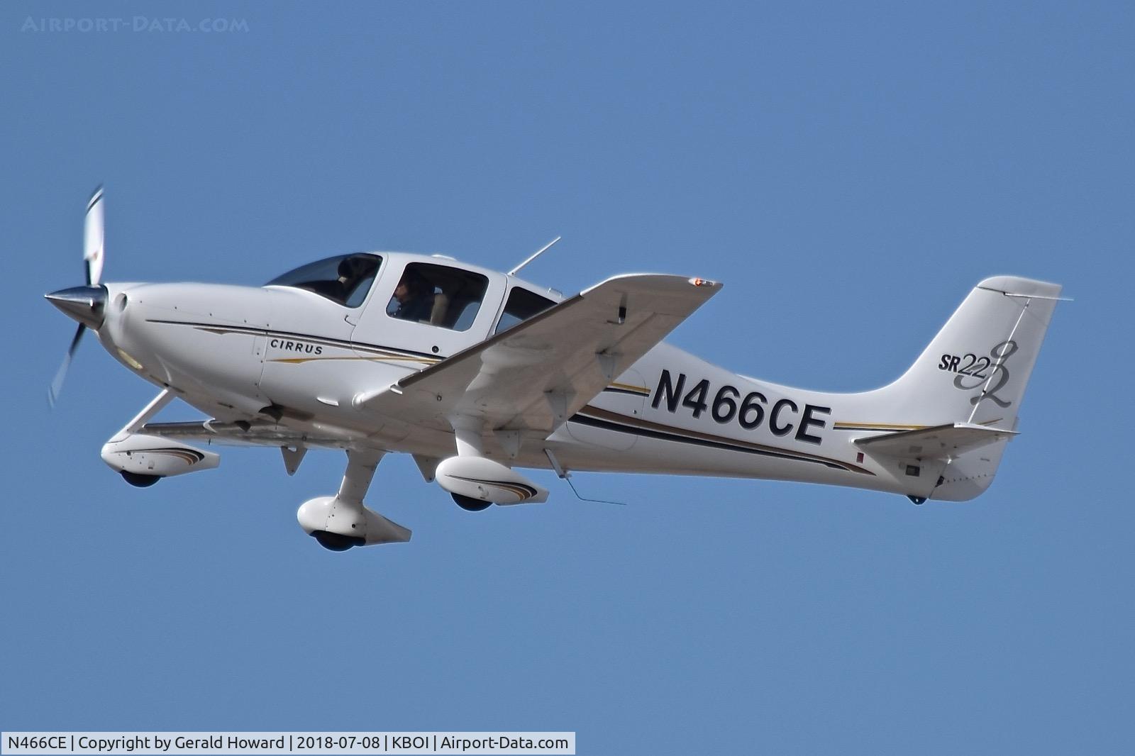 N466CE, 2004 Cirrus SR22 G2 C/N 0999, Climb out from RWY 10L.