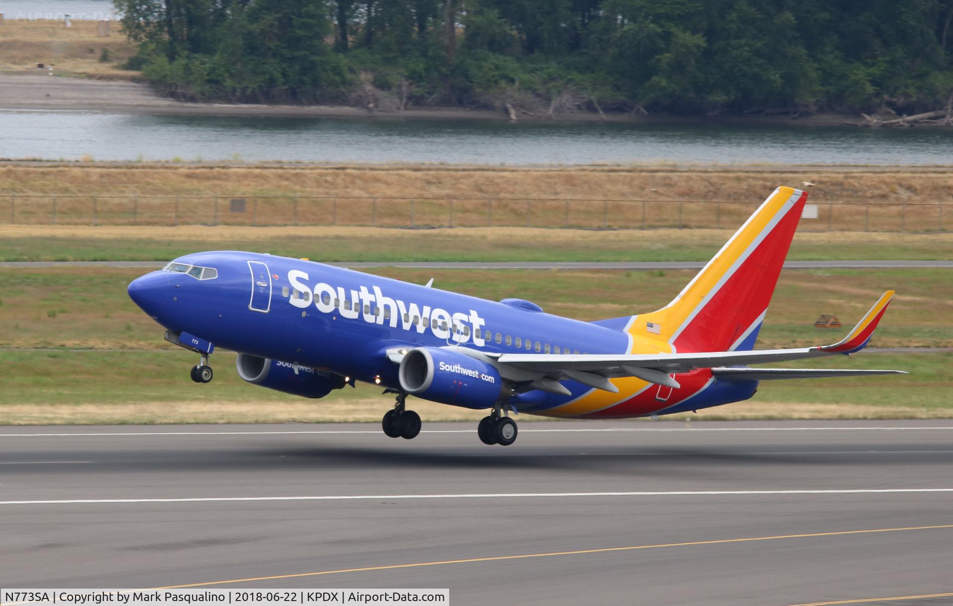 N773SA, 2000 Boeing 737-7H4 C/N 27881, Boeing 737-700