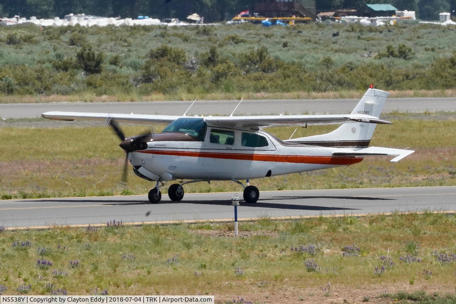 N5538Y, 1981 Cessna T210N Turbo Centurion C/N 21064241, Truckee Airport California 2018.