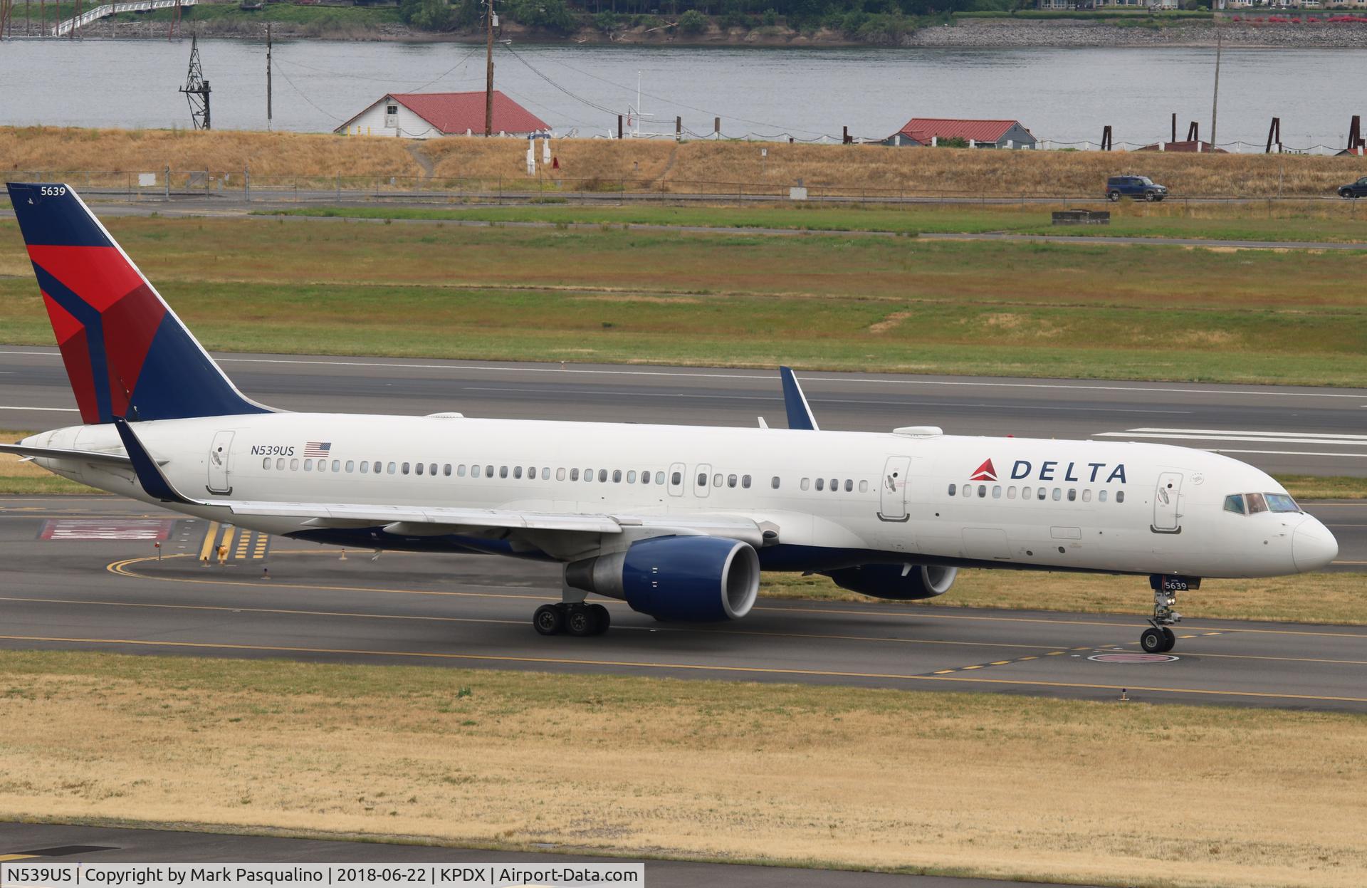 N539US, 1996 Boeing 757-251 C/N 26486, Boeing 757-251