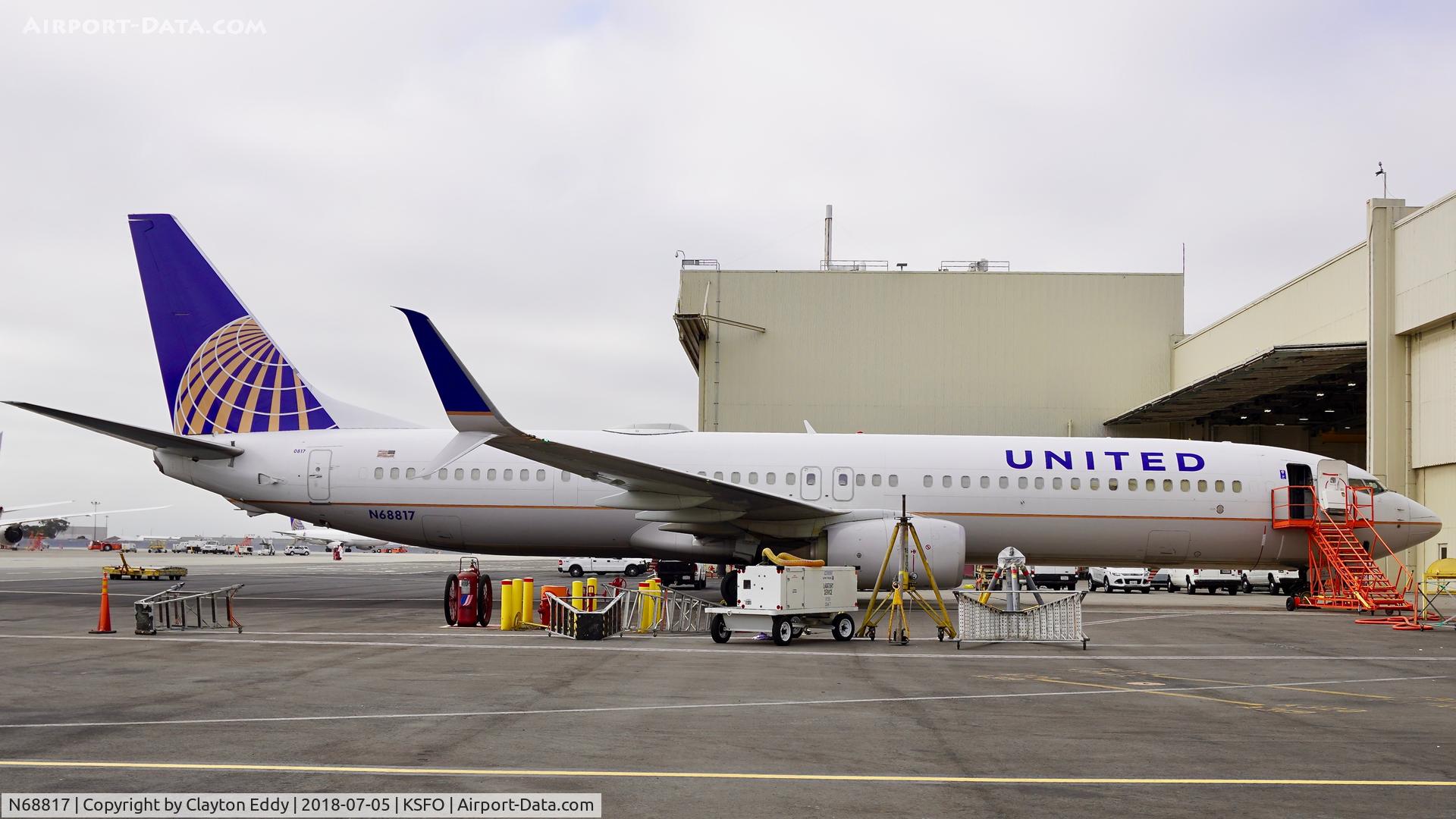N68817, 2014 Boeing 737-924/ER C/N 42747, SFO 2018.