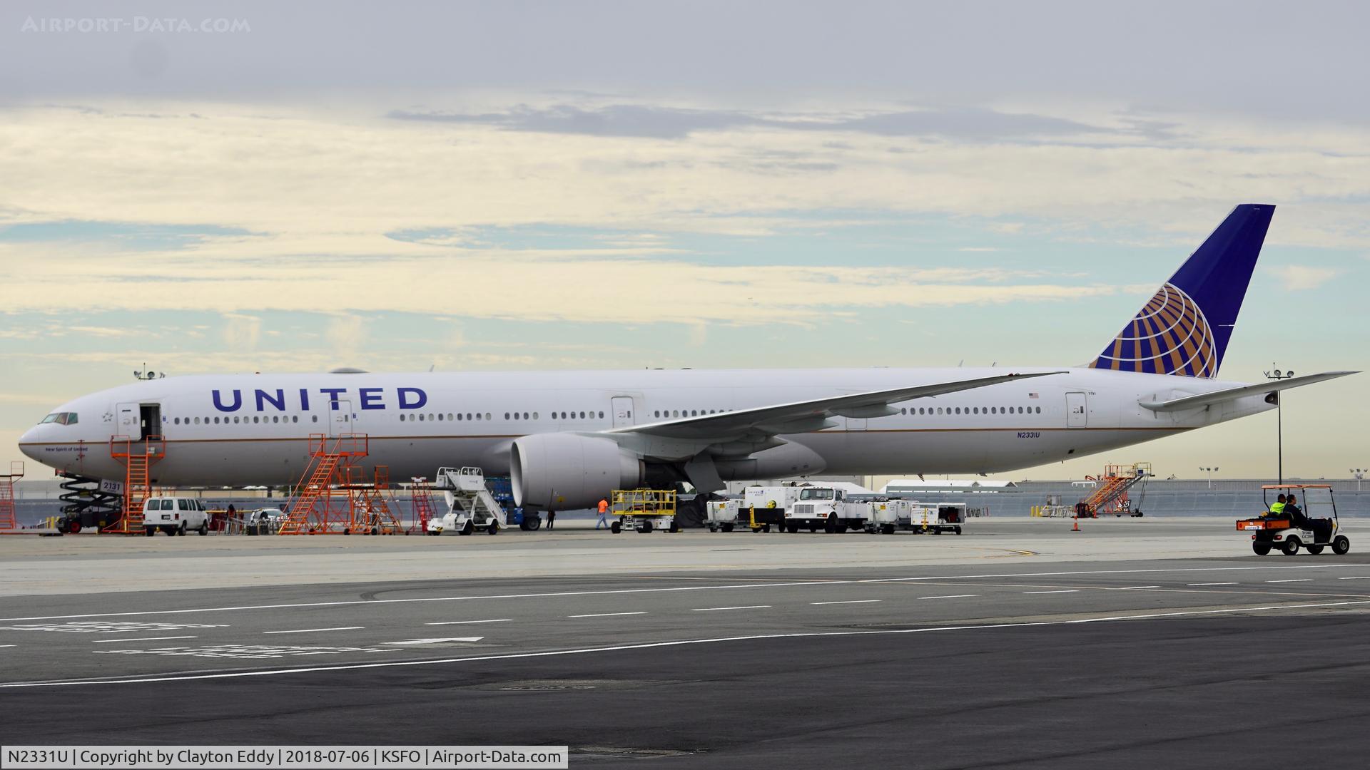 N2331U, 2016 Boeing 777-322/ER C/N 62642, SFO 2018.