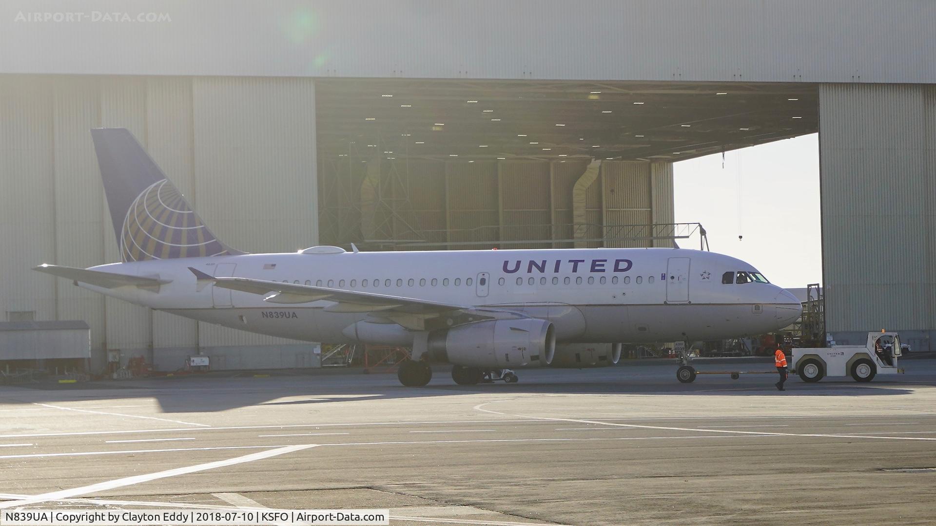 N839UA, 2001 Airbus A319-131 C/N 1507, SFO 2018.