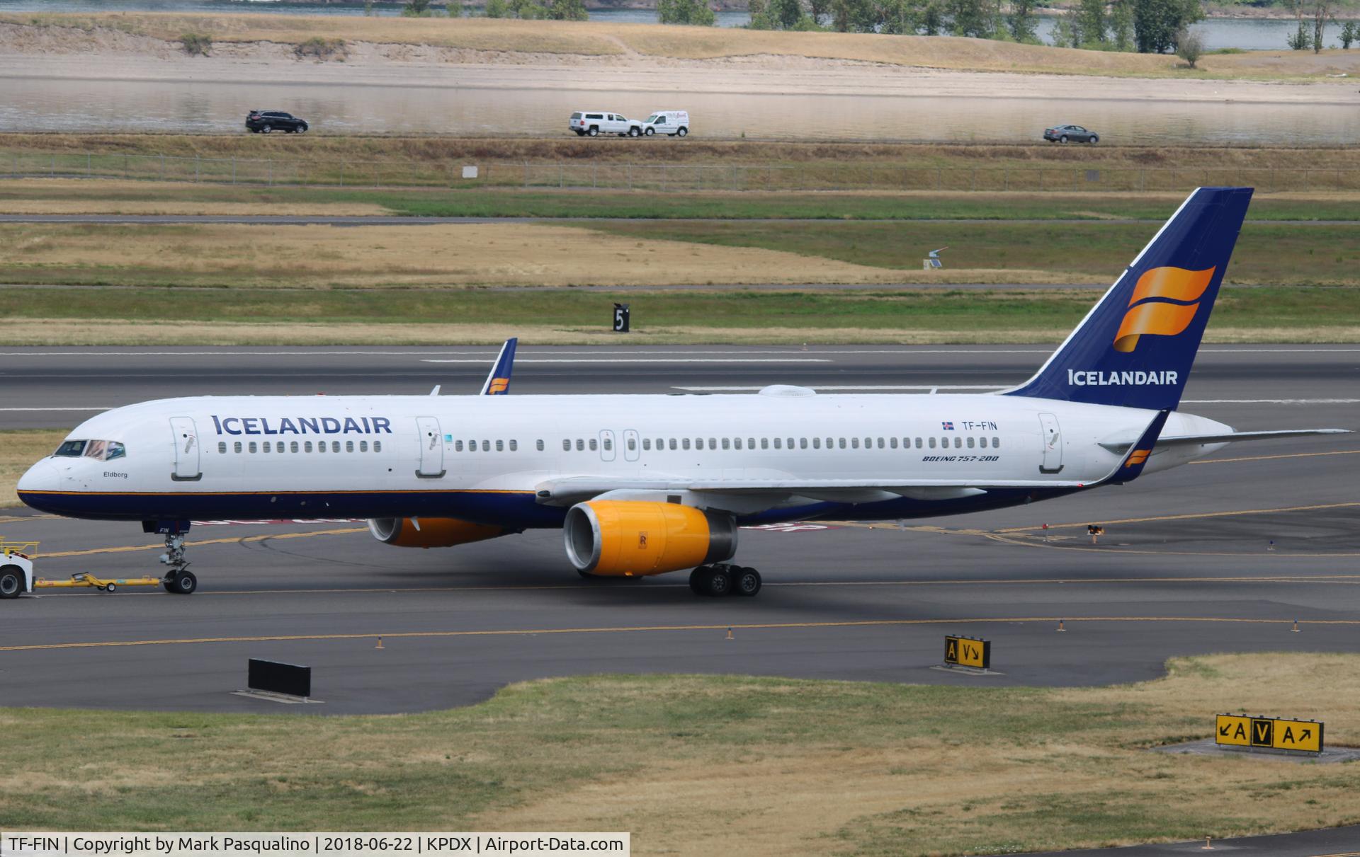 TF-FIN, 1997 Boeing 757-208 C/N 28989, Boeing 757-208