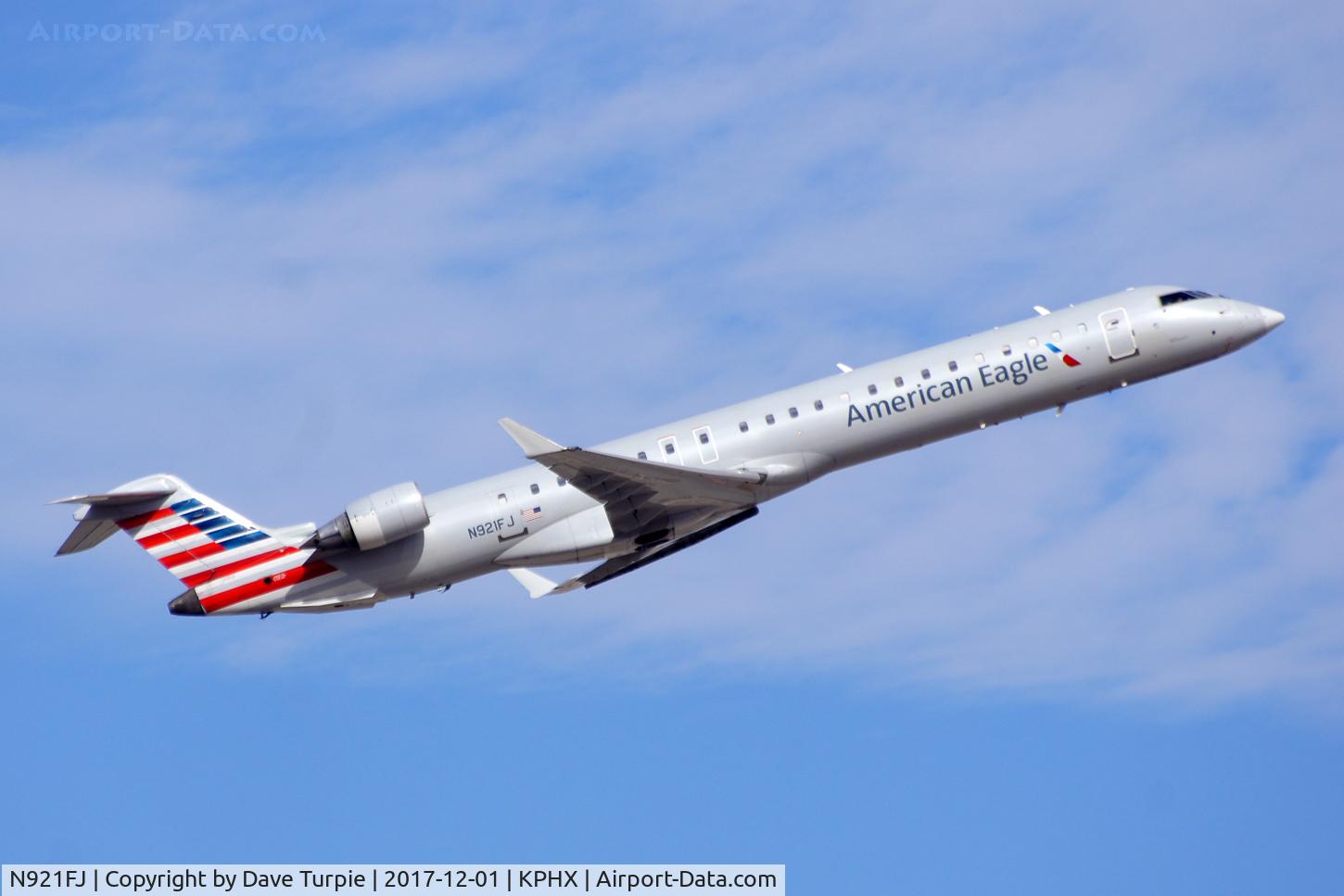 N921FJ, 2004 Bombardier CRJ-900ER (CL-600-2D24) C/N 15021, no comment.