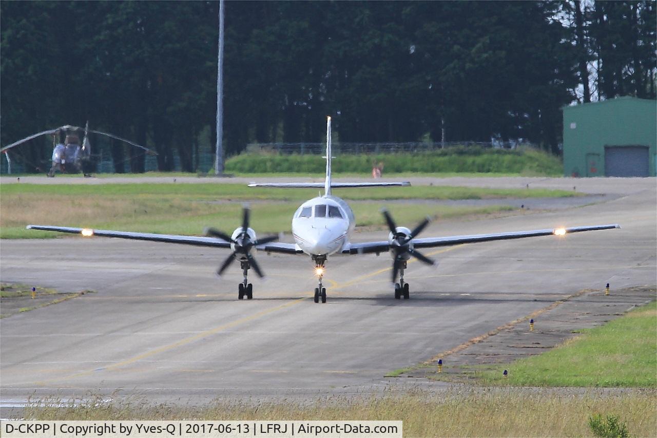 D-CKPP, 1992 Fairchild SA-227DC Metro 23 C/N DC-805B, Fairchild SA-227DC Metro 23, Taxiing to holding point rwy 08, Landivisiau Naval Air Base (LFRJ) Tiger Meet 2017