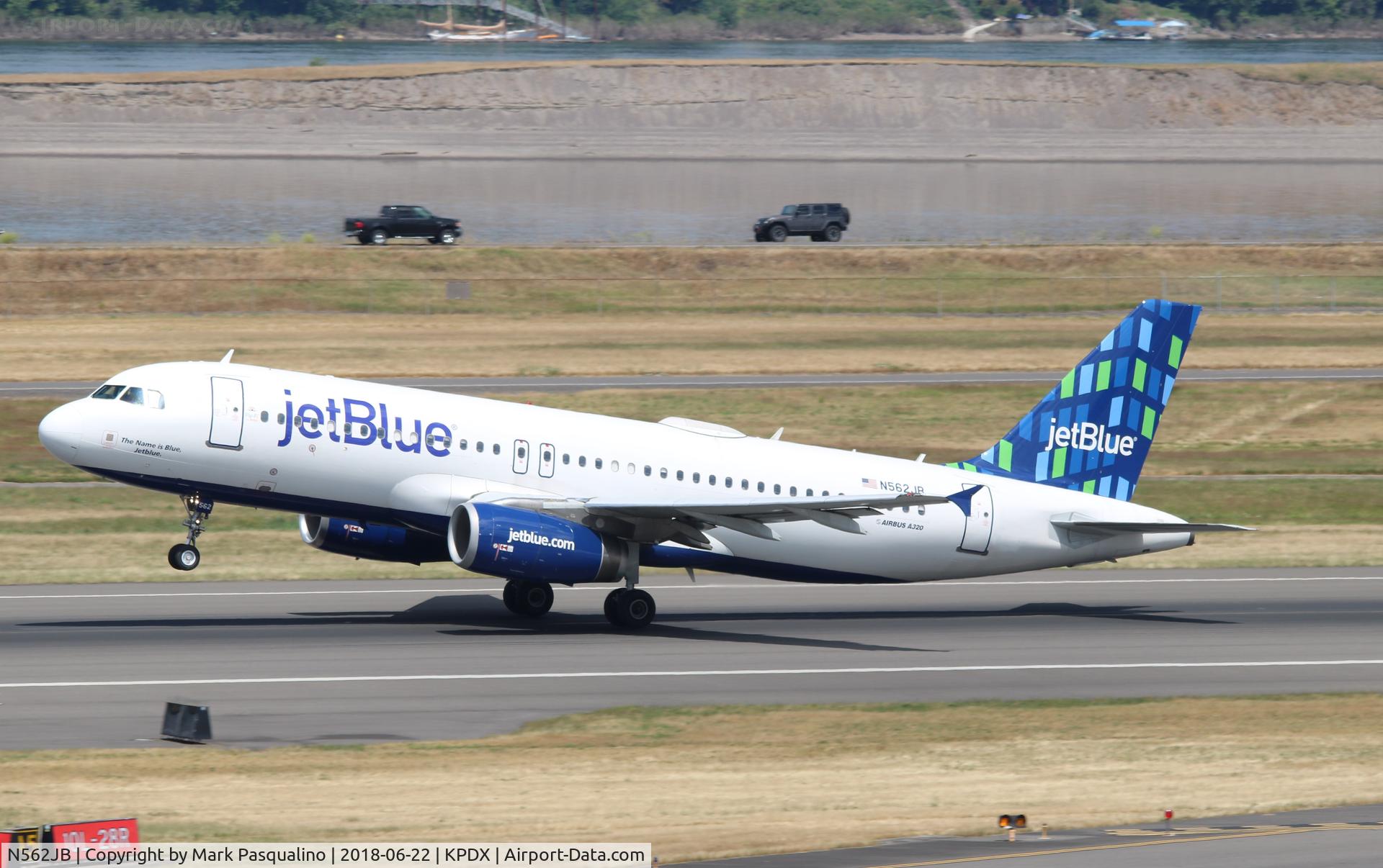 N562JB, 2003 Airbus A320-232 C/N 1948, Airbus A320