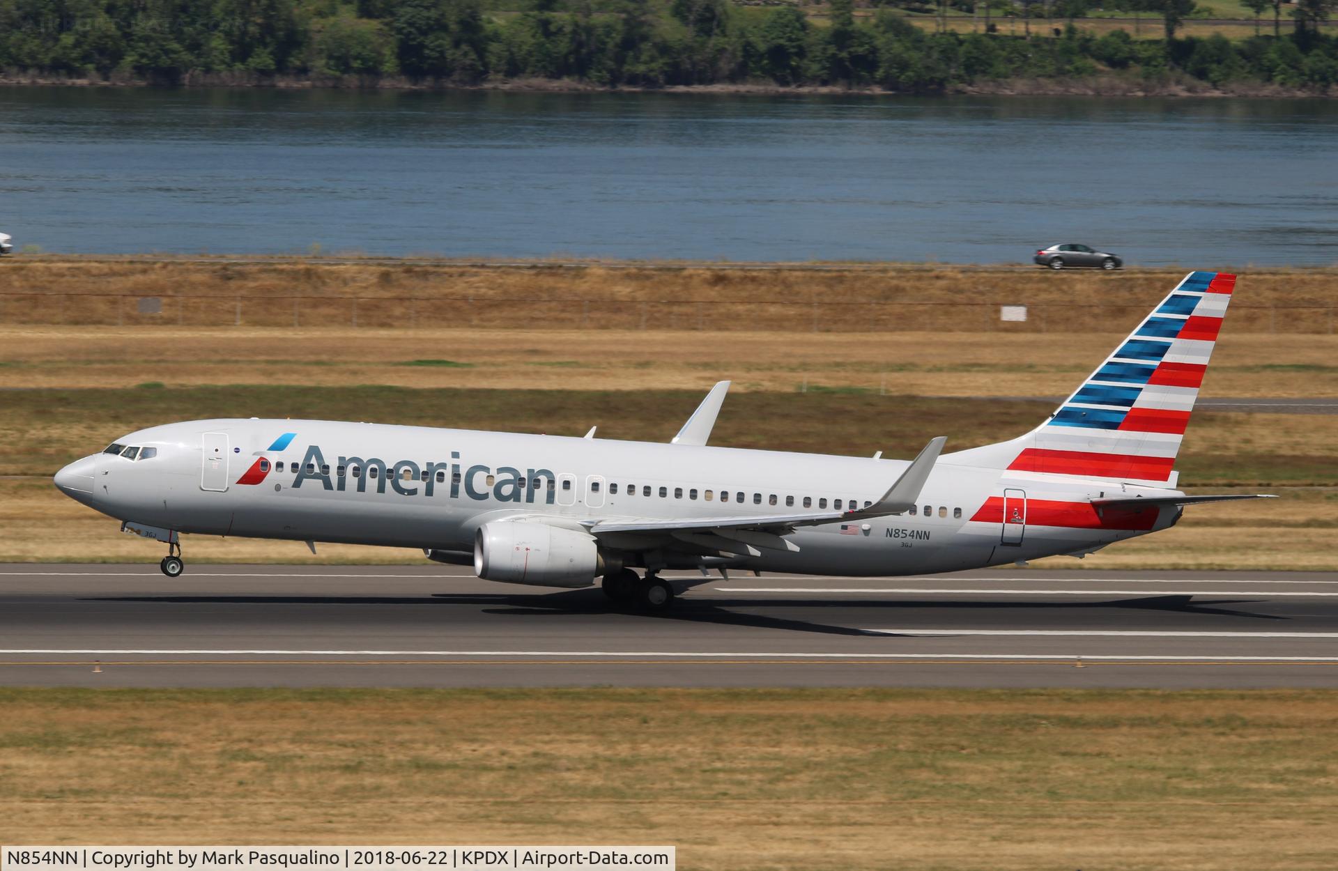 N854NN, 2010 Boeing 737-823 C/N 33214, Boeing 737-800