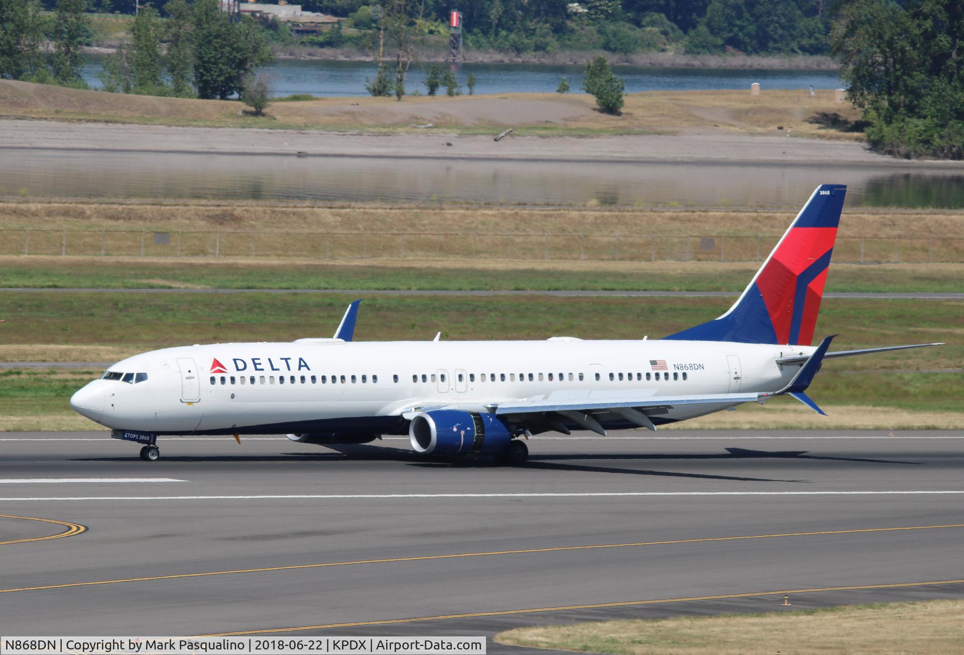 N868DN, 2016 Boeing 737-932/ER C/N 31978, Boeing 737-900ER