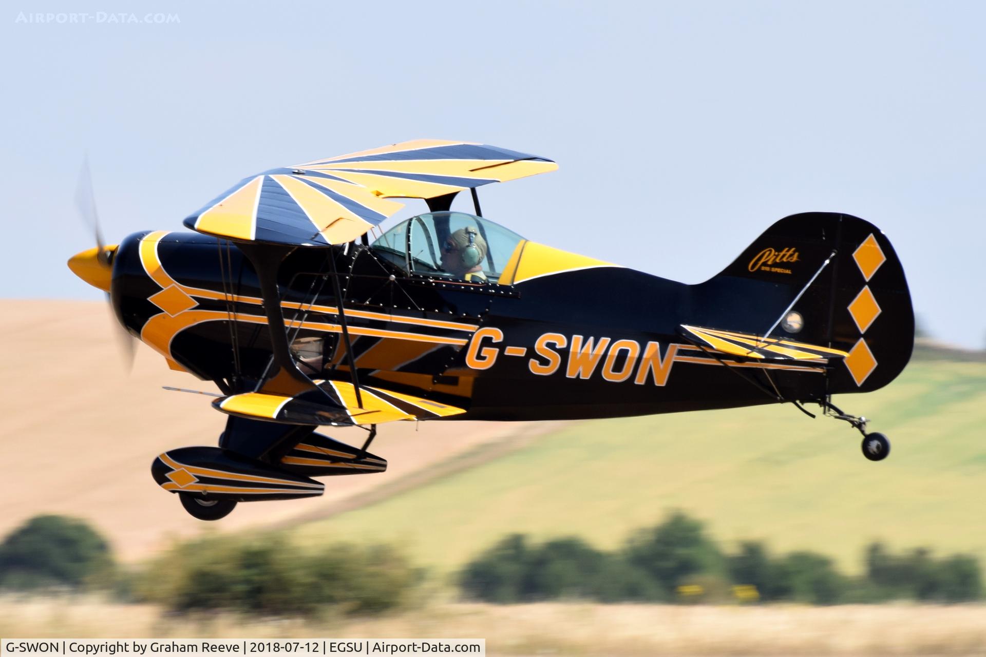 G-SWON, 1999 Pitts S-1S Special C/N 093, Landing at Duxford
