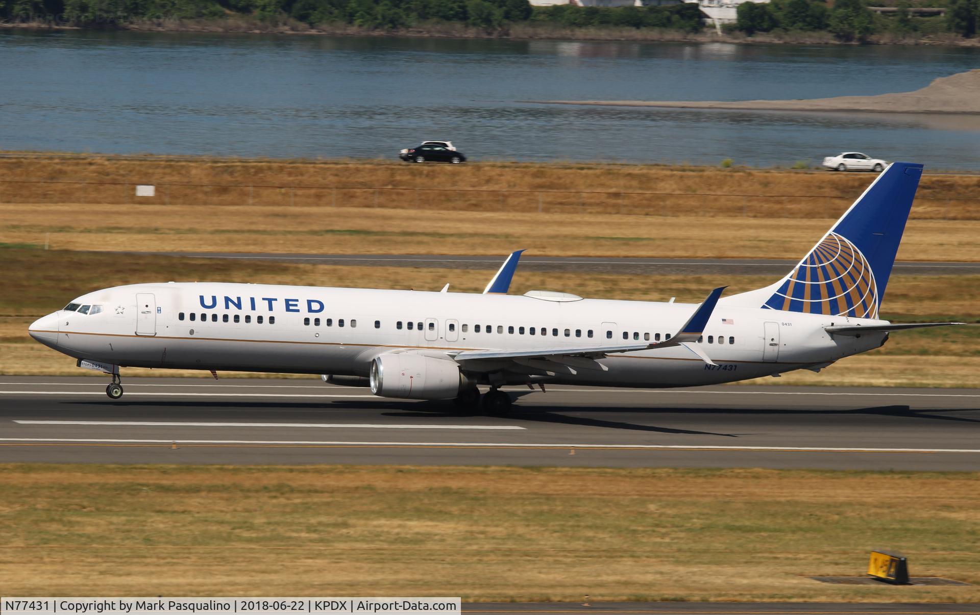 N77431, 2009 Boeing 737-924/ER C/N 32833, Boeing 737-900ER