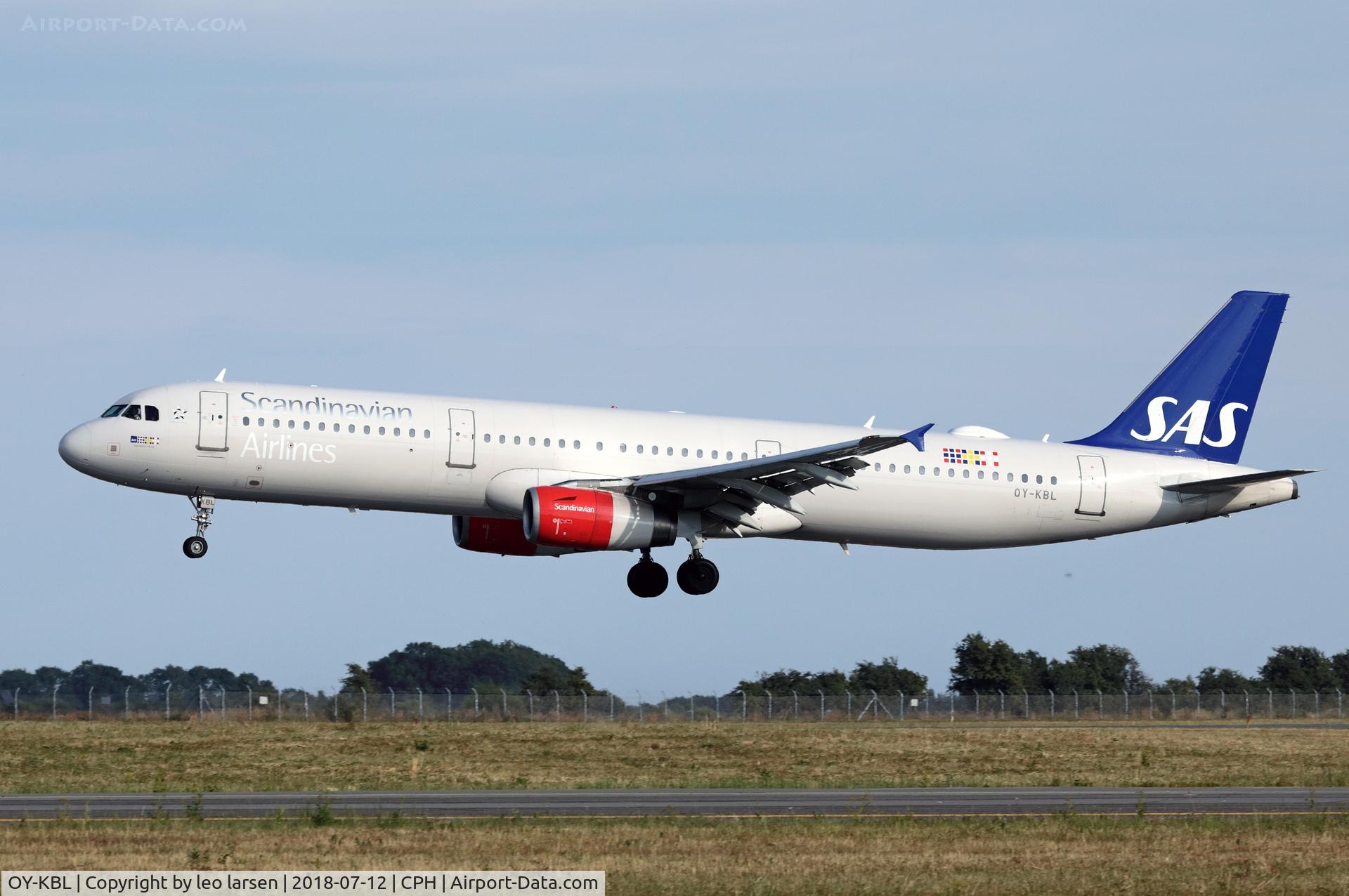OY-KBL, 2001 Airbus A321-232 C/N 1619, Copenhagen 12.7.2018 L/D R-04L