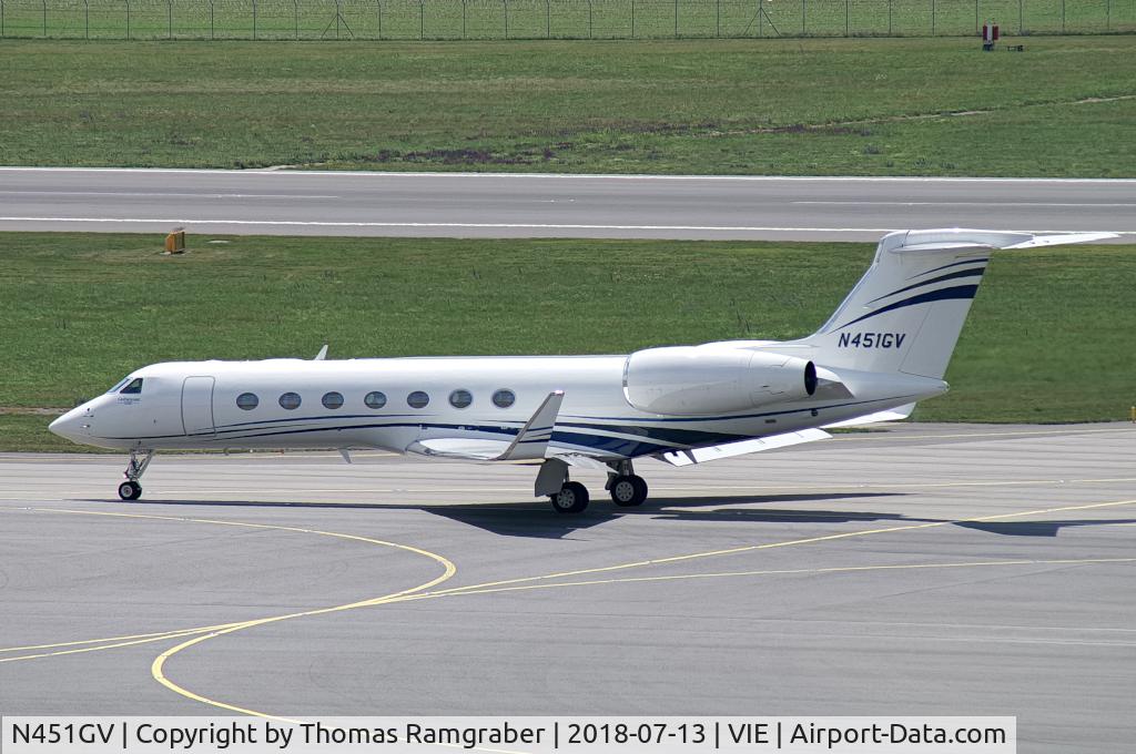 N451GV, 2013 Gulfstream Aerospace GV-SP (G550) C/N 5451, private Gulfstream G550
