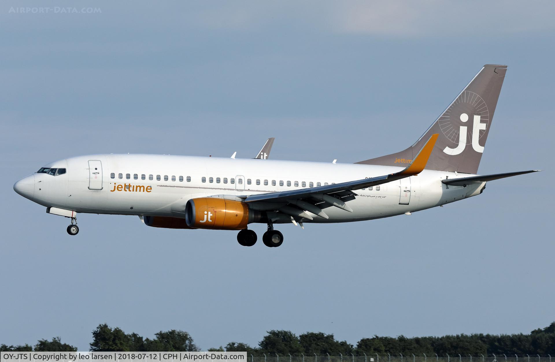 OY-JTS, 2003 Boeing 737-7K2 C/N 33465, Copenhagen 12.7.2018 L/D R-04L