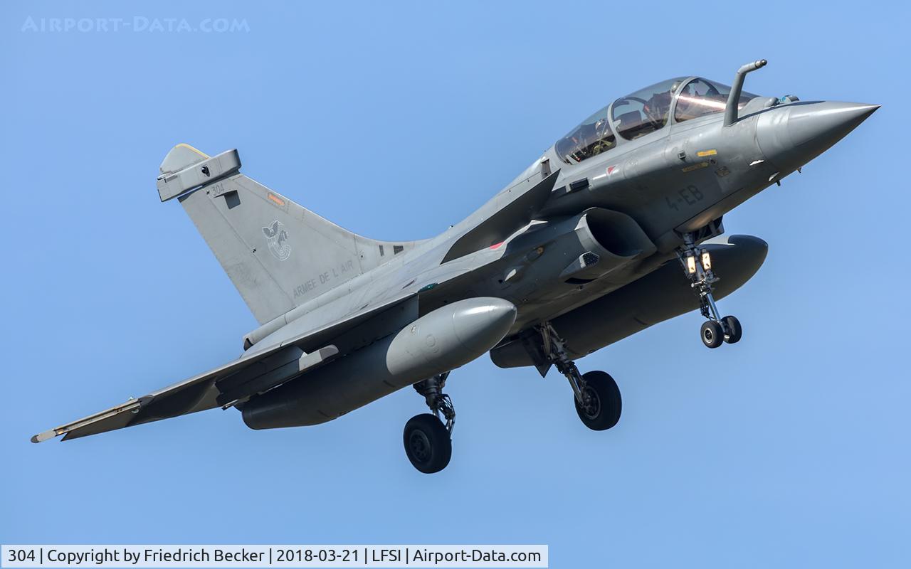 304, Dassault Rafale B C/N 304, turning into final at BA113 St. Dizier