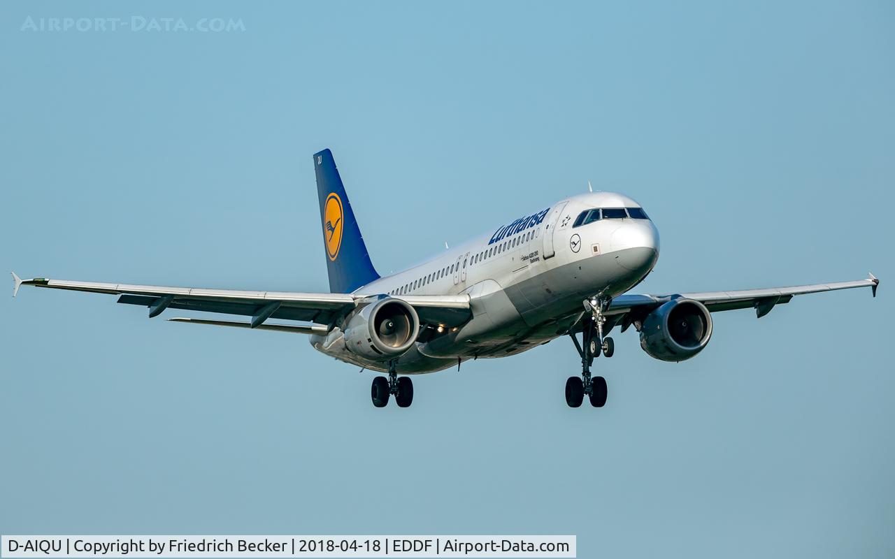 D-AIQU, 2000 Airbus A320-211 C/N 1365, on final RW07L