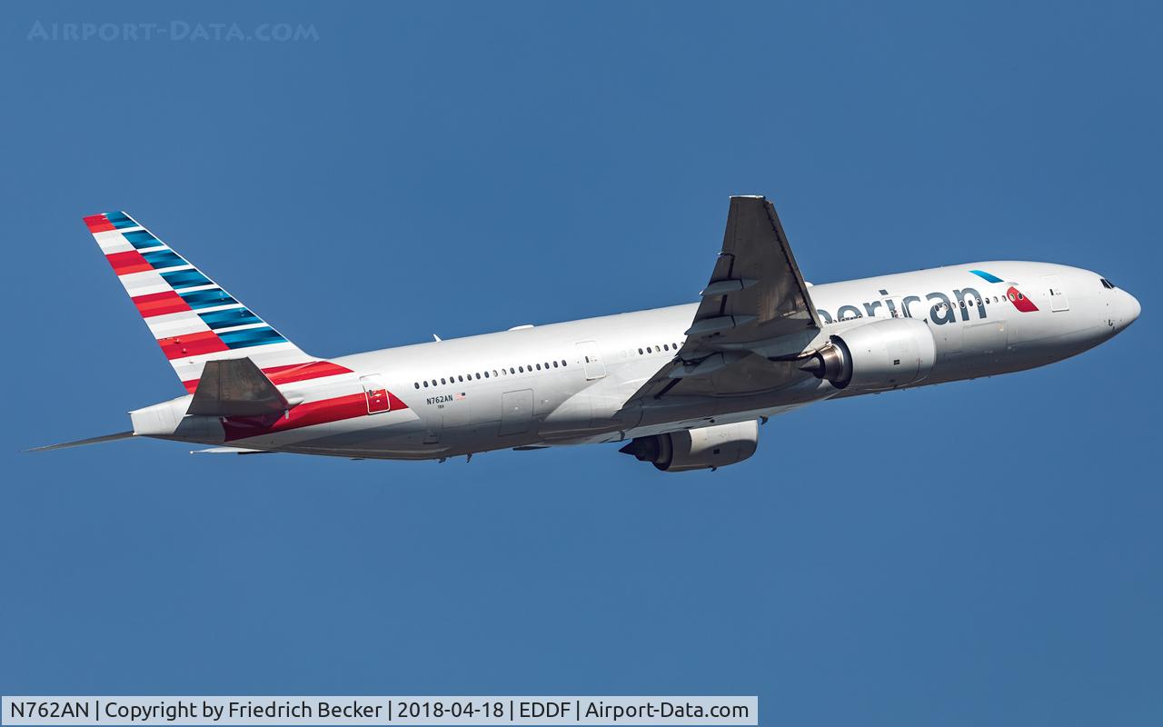 N762AN, 2002 Boeing 777-223 C/N 31479, departure via RW07C