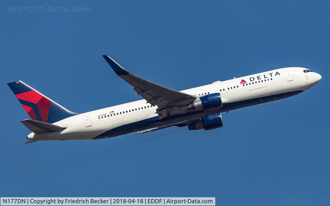 N177DN, 1991 Boeing 767-332 C/N 25122, departure via RW07C