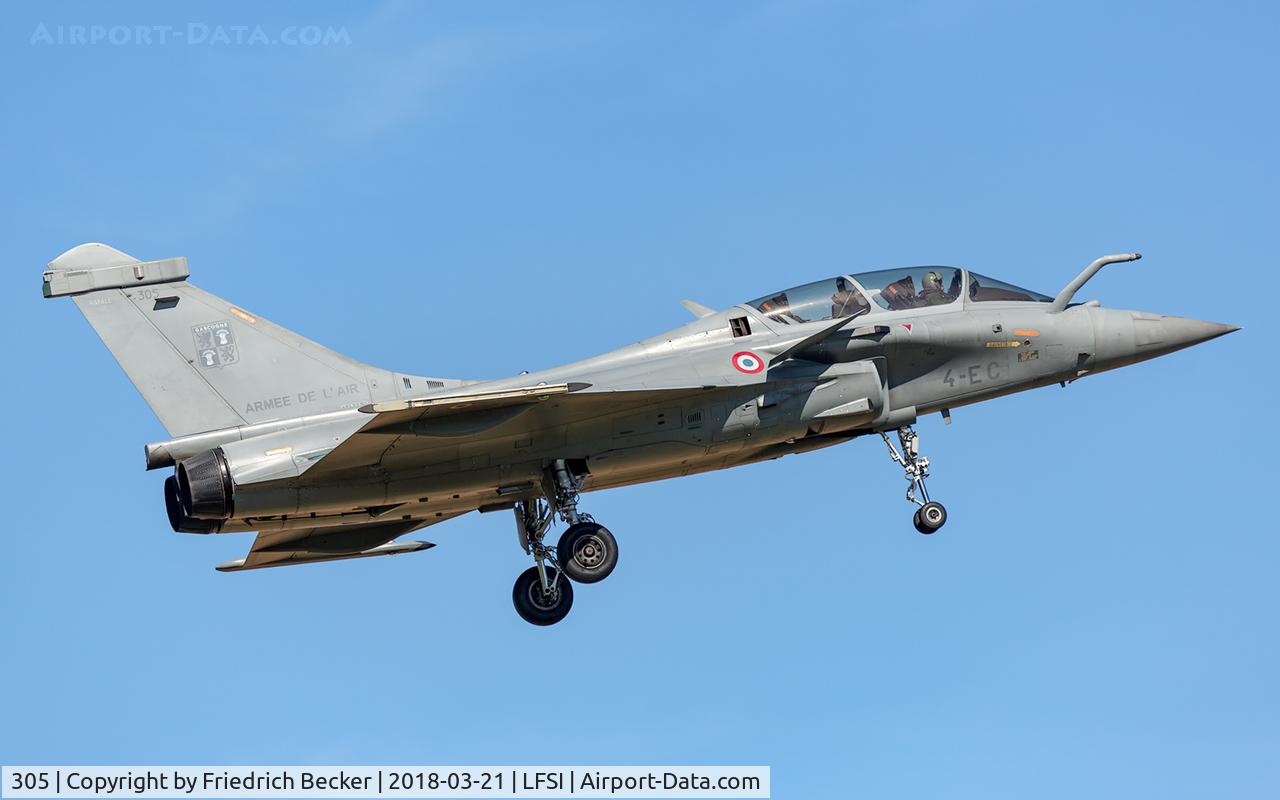305, Dassault Rafale B C/N 305, on final at BA113 St. Dizier