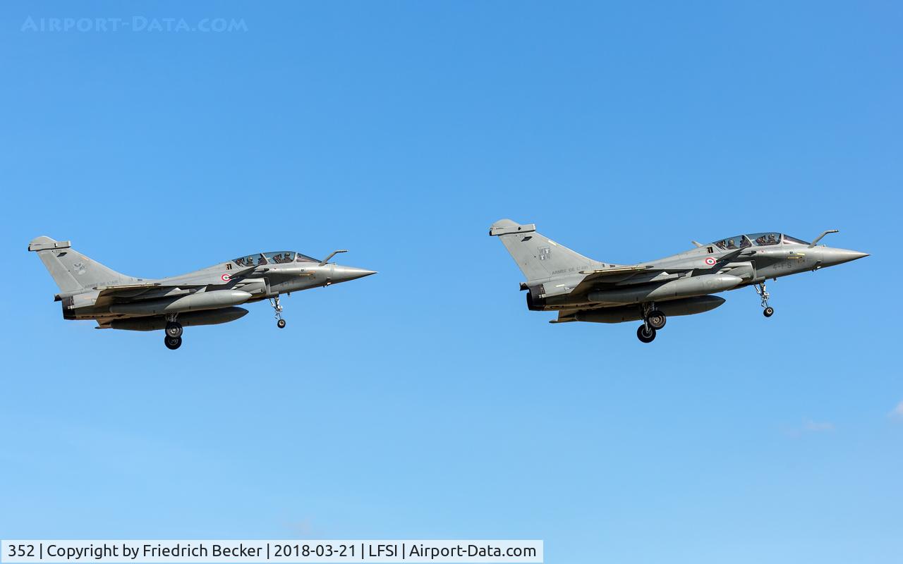 352, Dassault Rafale B C/N 352, on final at BA113 St. Dizier