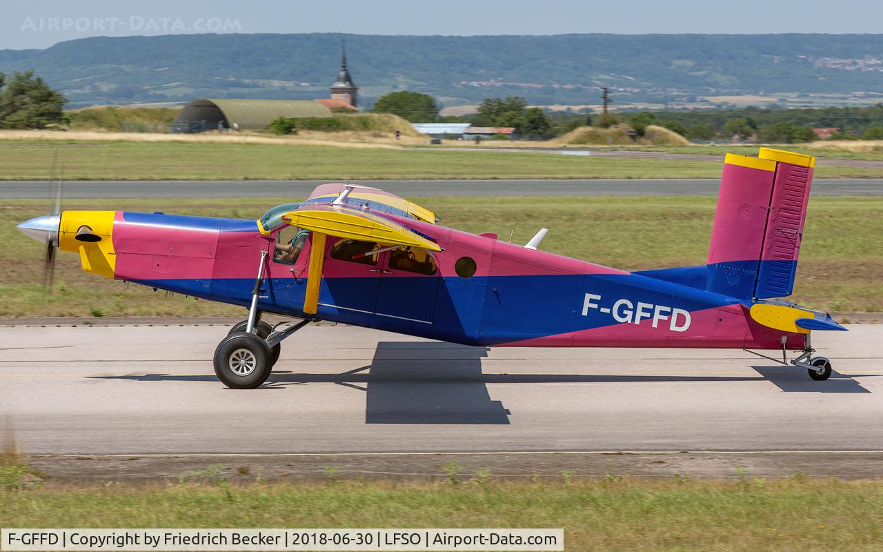 F-GFFD, Pilatus PC-6/B1-H2 Turbo Porter C/N 708, taxying to the active during the Meeting Aerienne BA133 Nancy Ochey