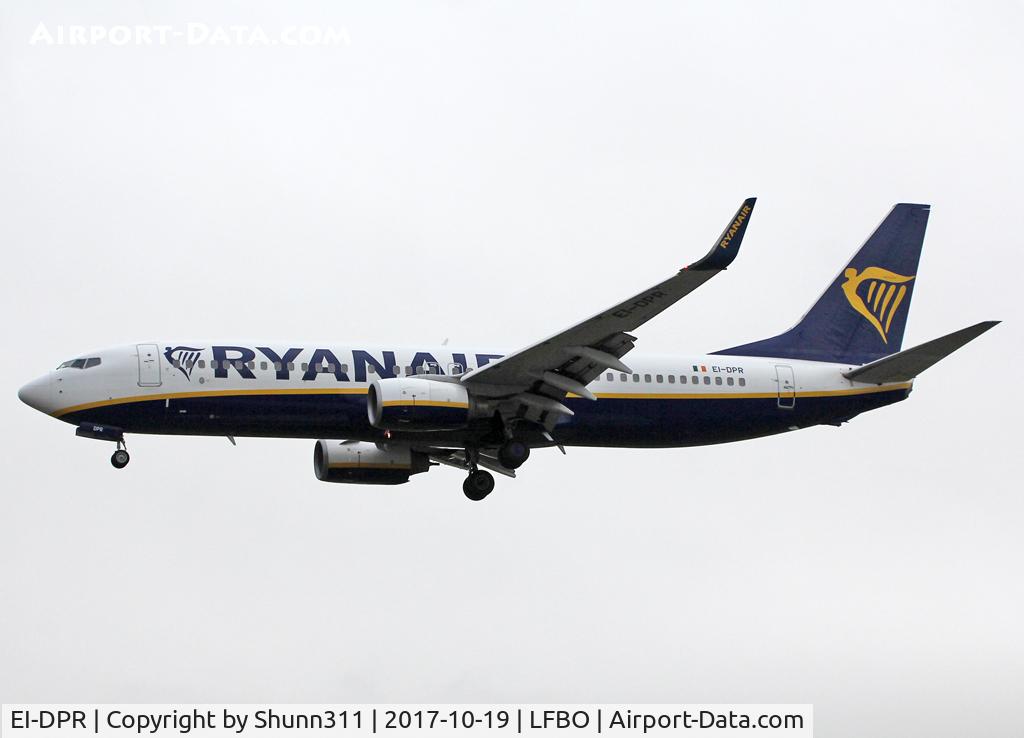 EI-DPR, 2007 Boeing 737-8AS C/N 33614, Landing rwy 14R